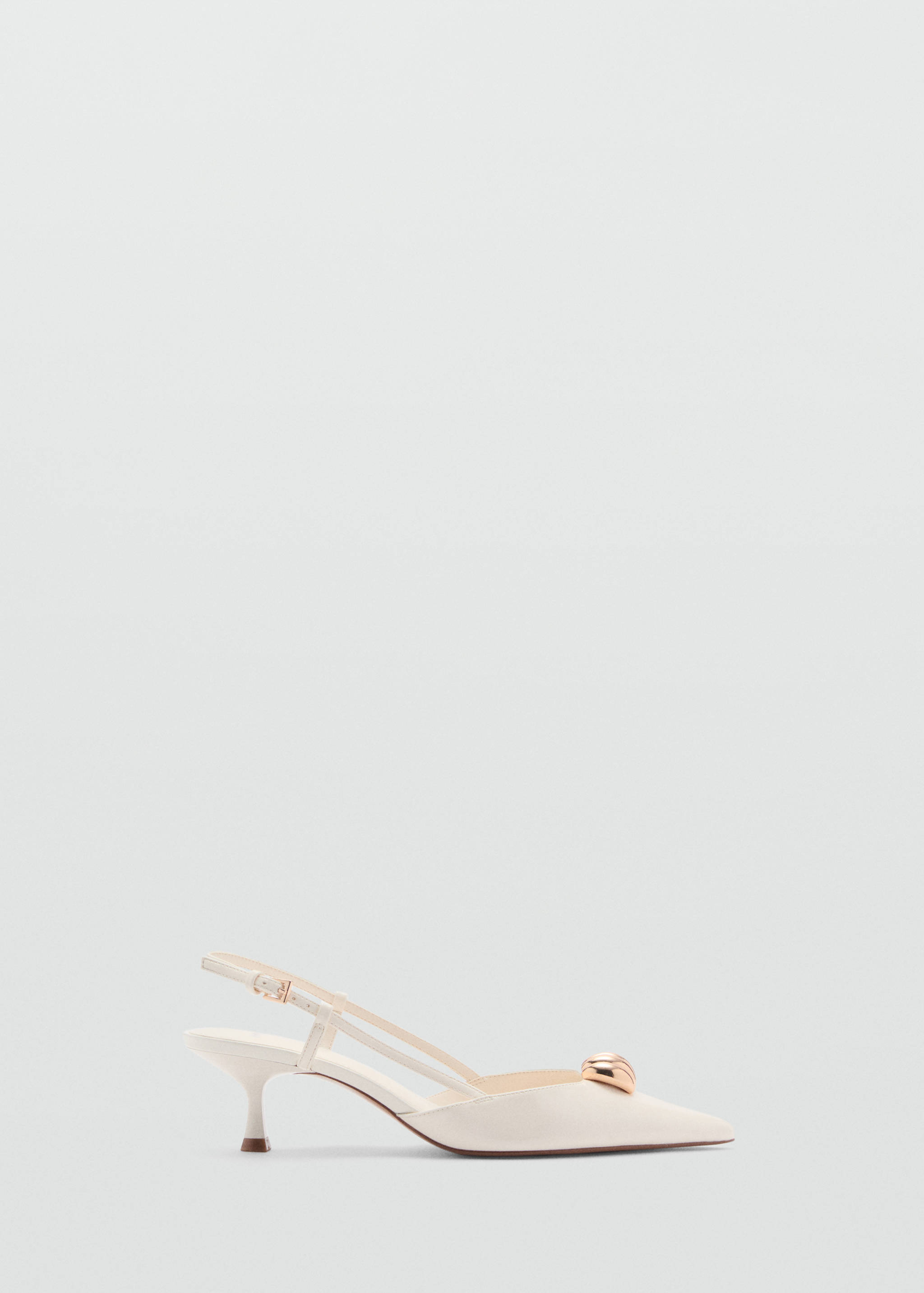 Zapato tacón detalle metálico - Artículo sin modelo