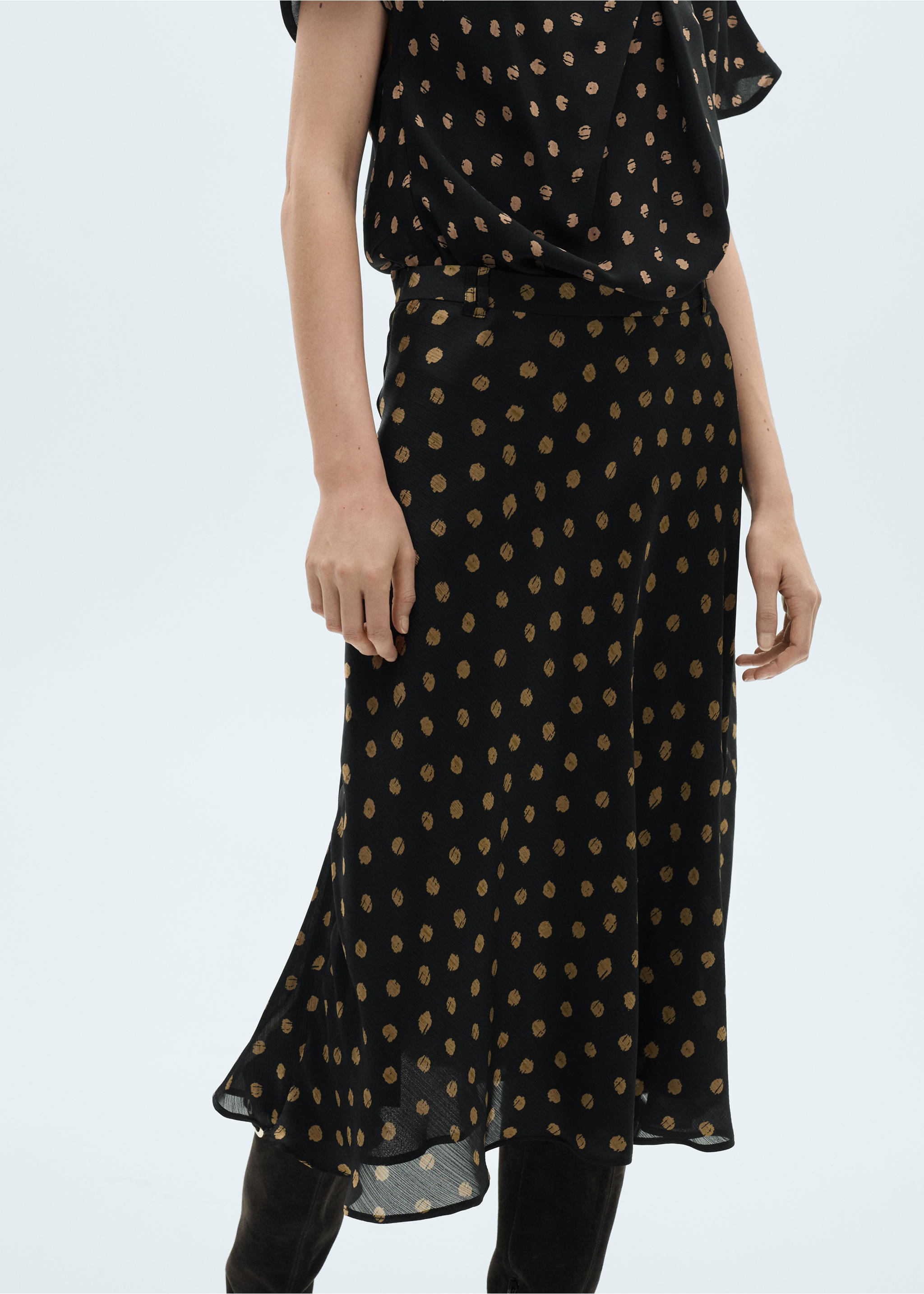 Falda midi topos - Plano medio, Negro. Ref: 87074069-00.