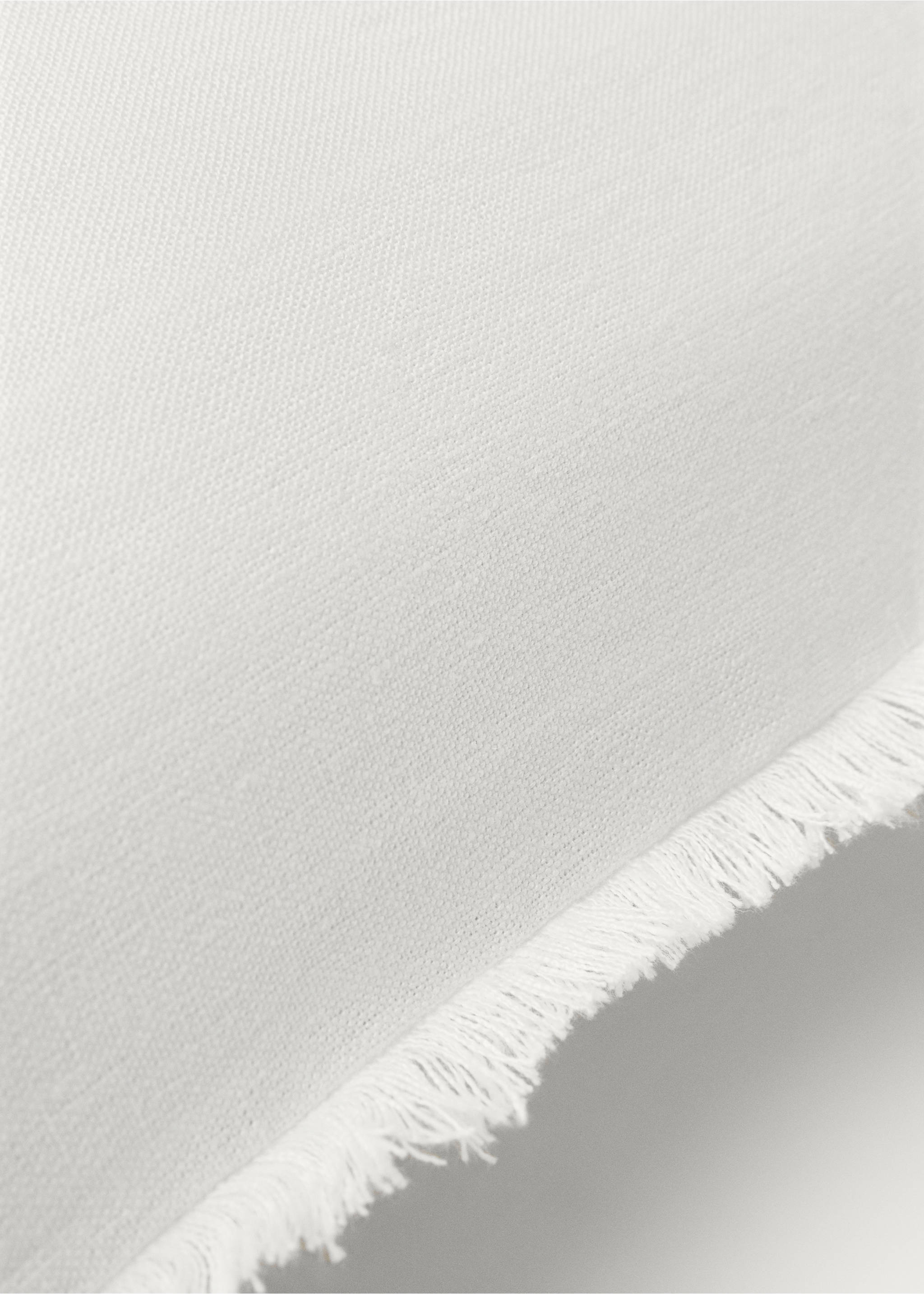 Funda coixí lli serrells 30x50 cm - Detall de l'article 3, Blanc trencat. Ref: 87074072-00.