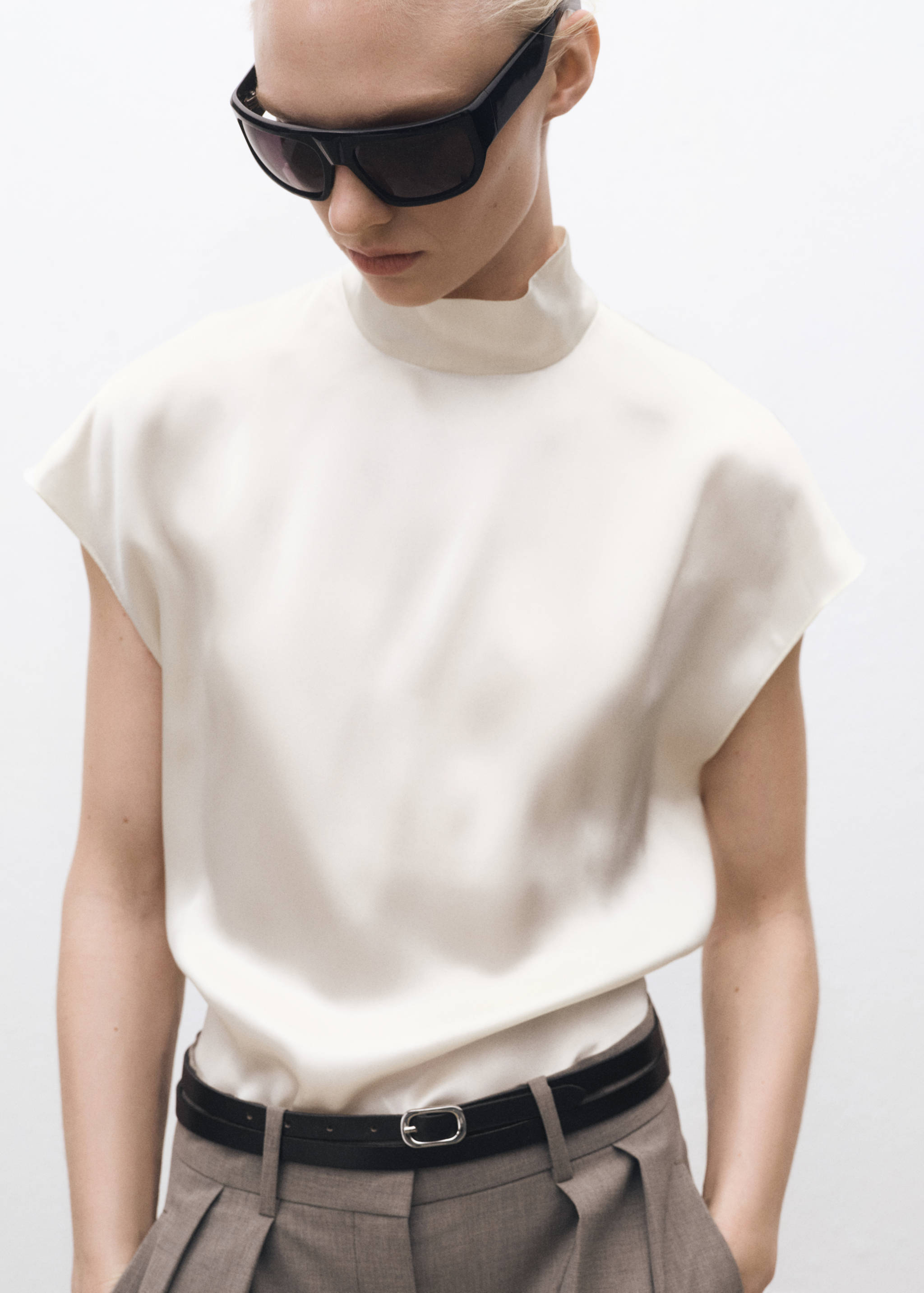 Brusa seda coll alt - Detall de l'article 1