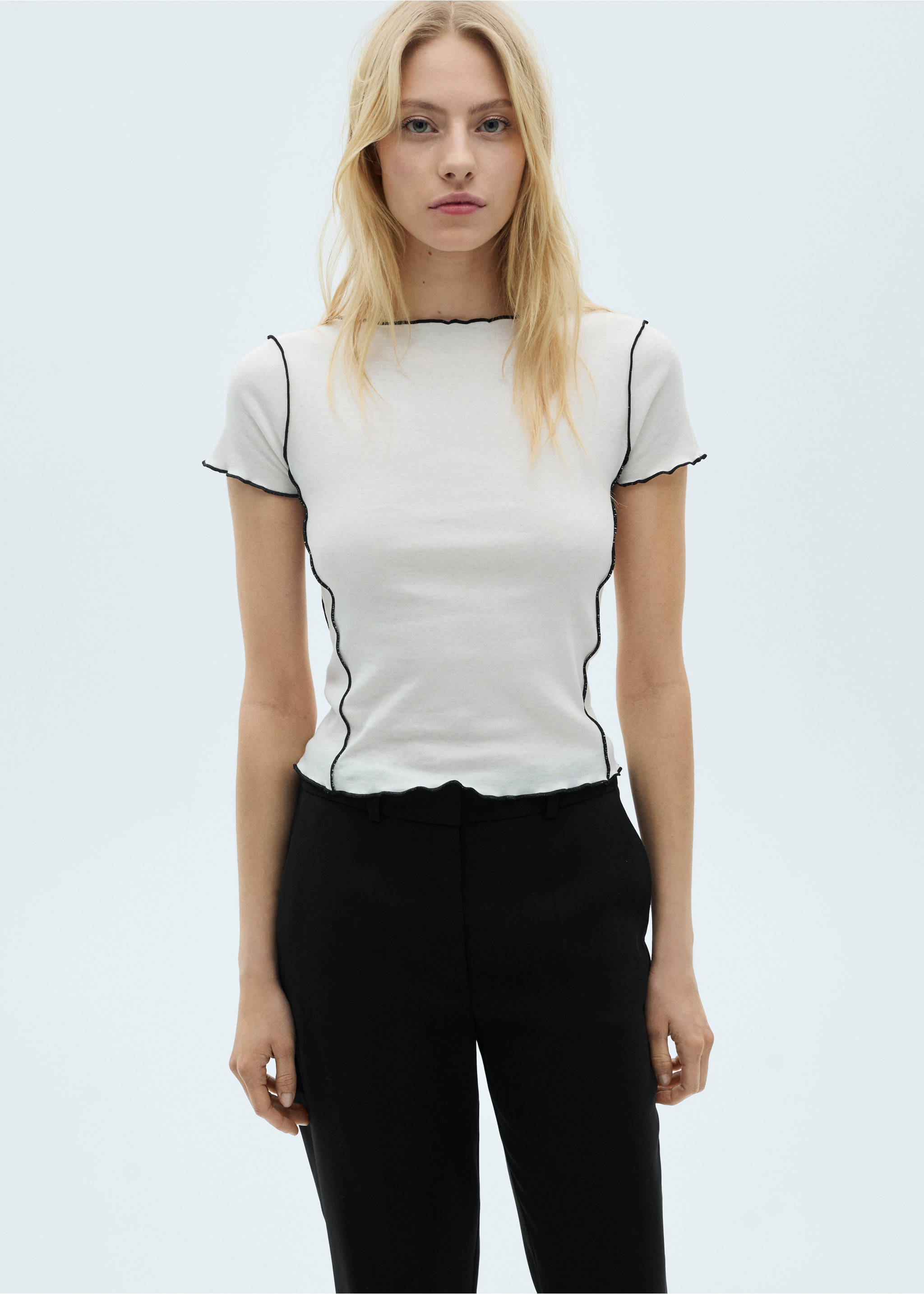 Crop top t-shirt with contrasting trim - Medium plane, White. Ref: 87074090-00.