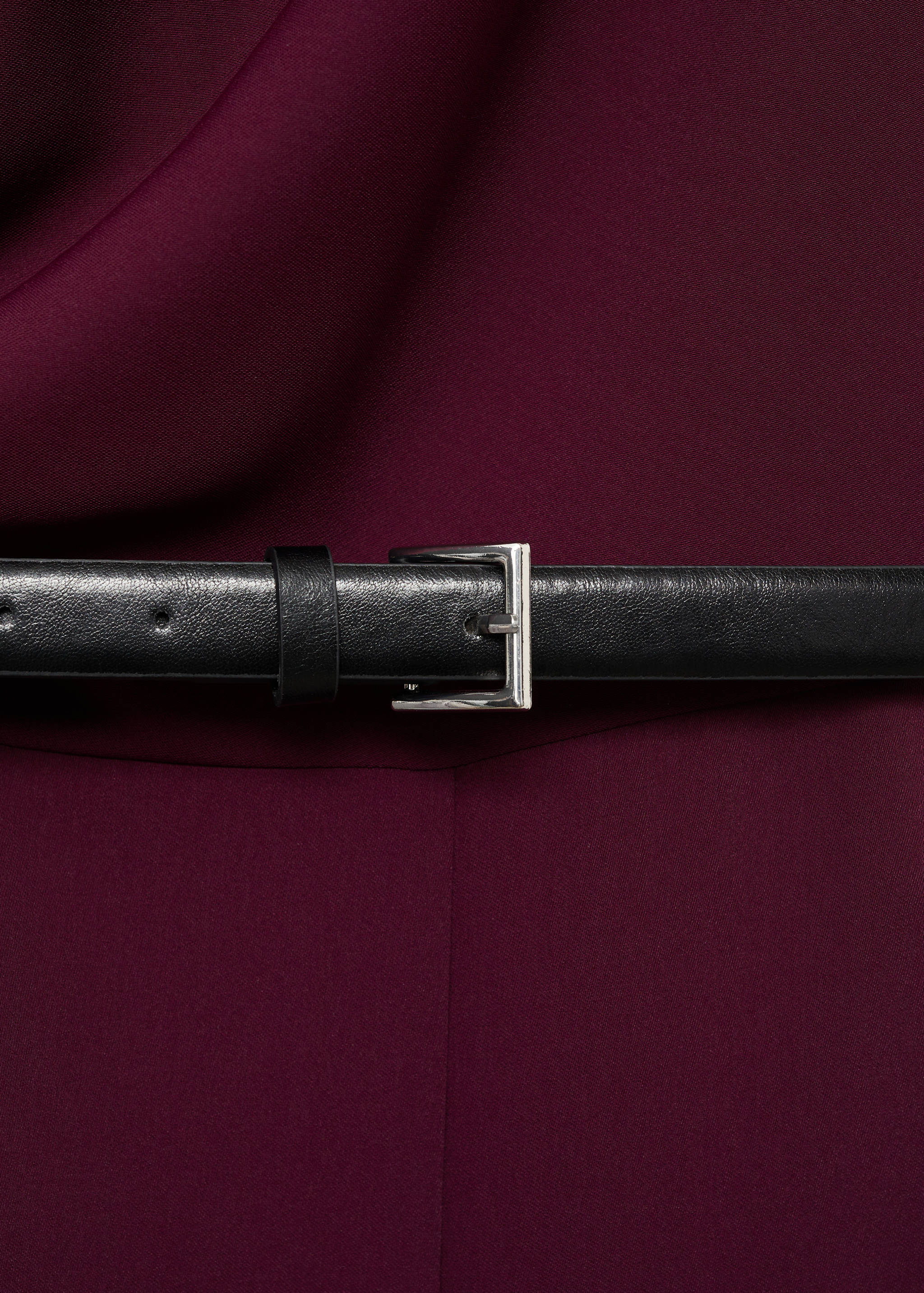 Langer Jumpsuit mit Gürtel - Detail des Artikels 0