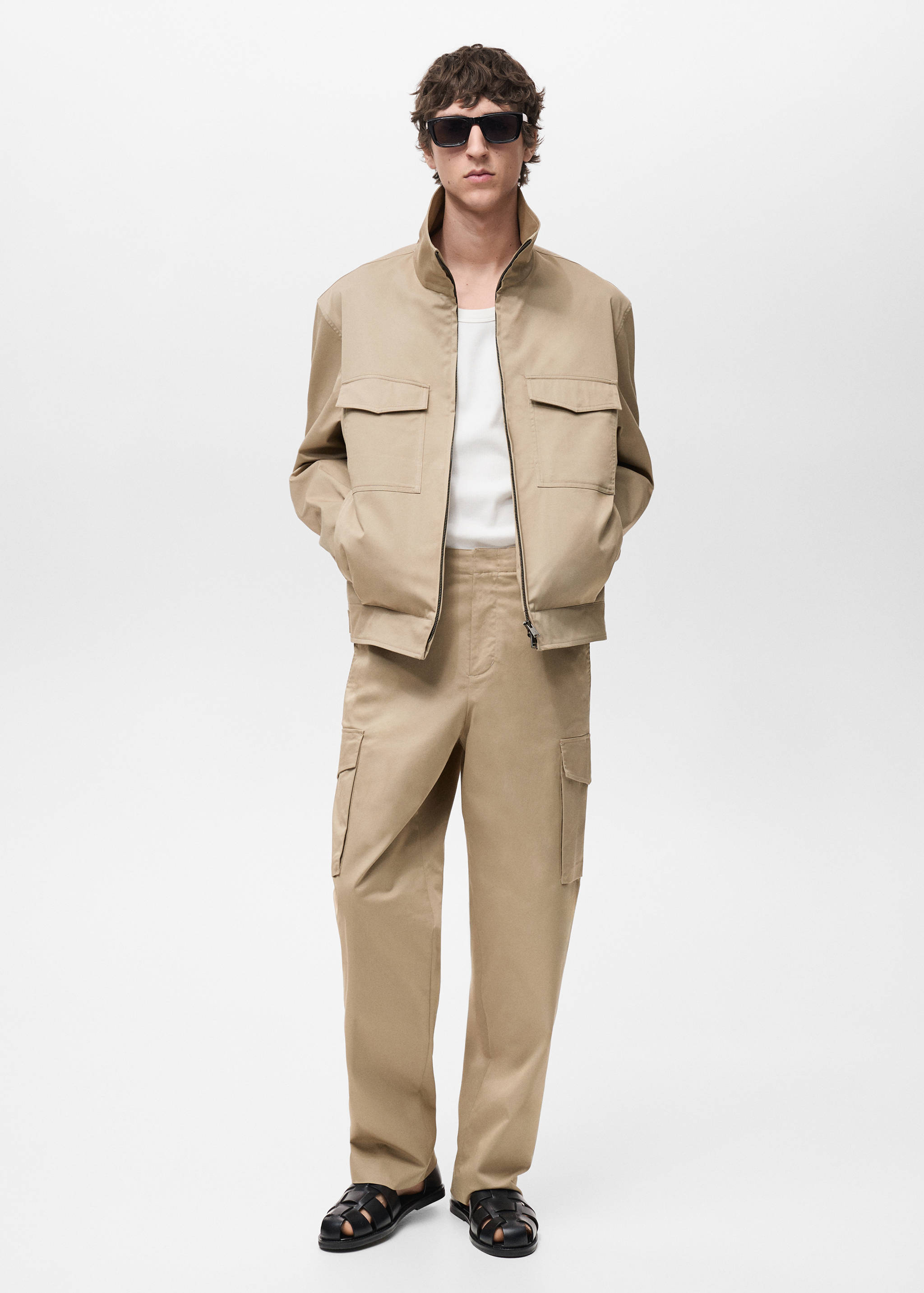 Relaxed-fit cargo trousers - General plane