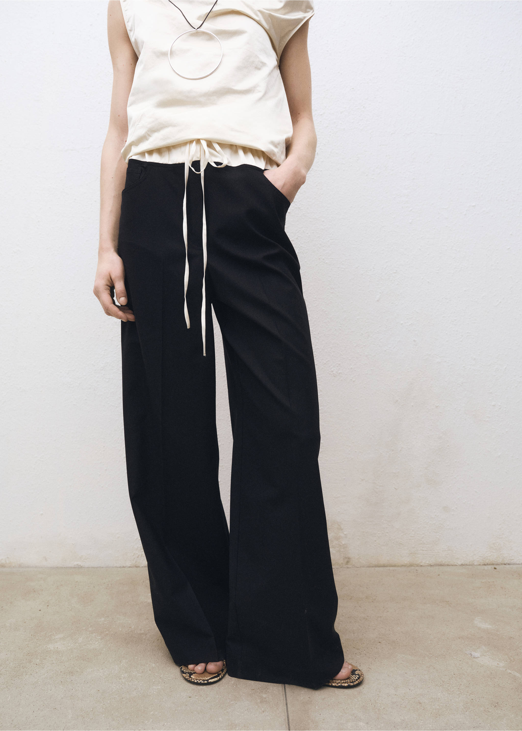 Pantaloni jogger amestec de lână combinați - Plan mediu, Negru. Ref: 87074423-00.