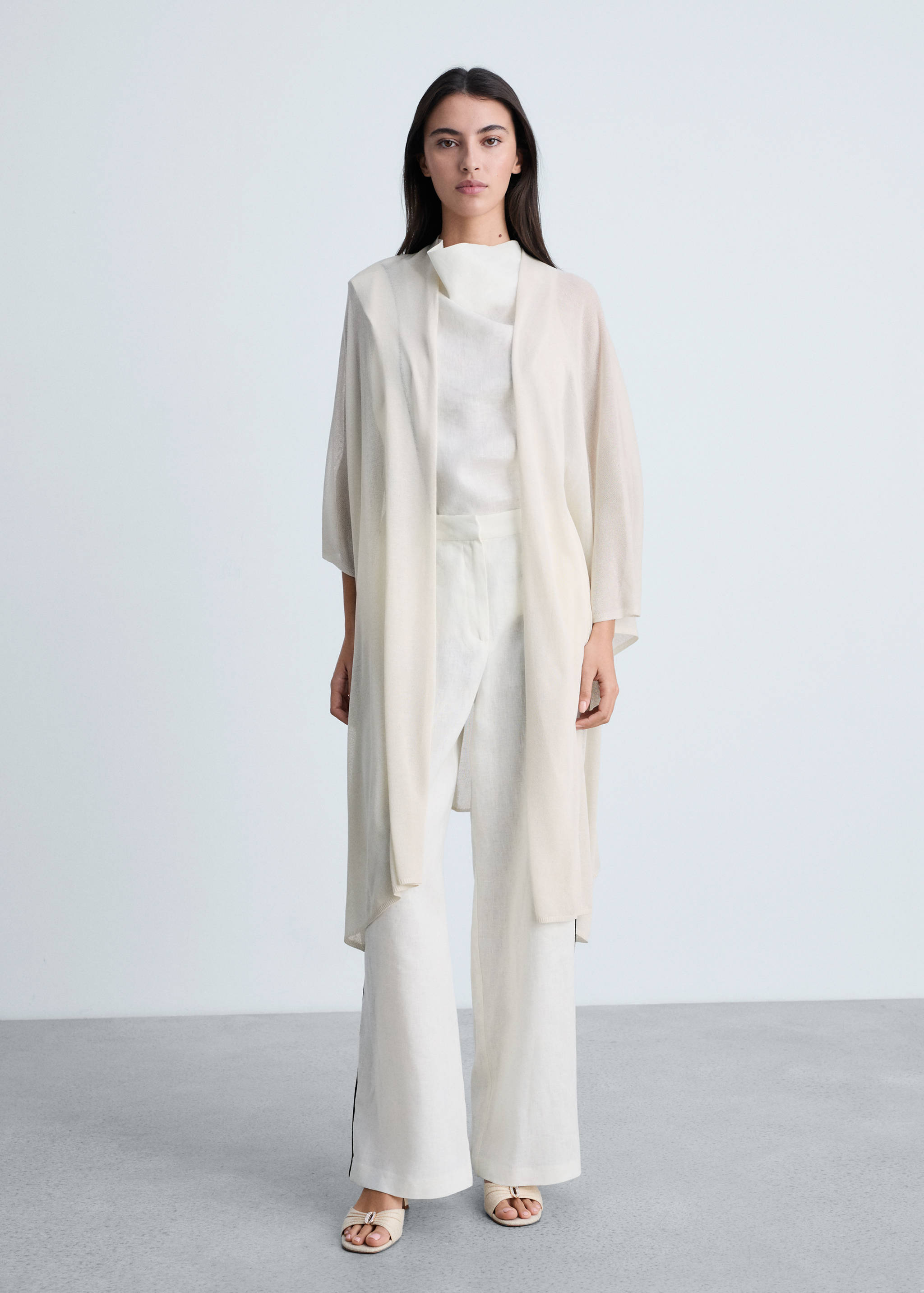 Cárdigan largo punto fino - Plano general