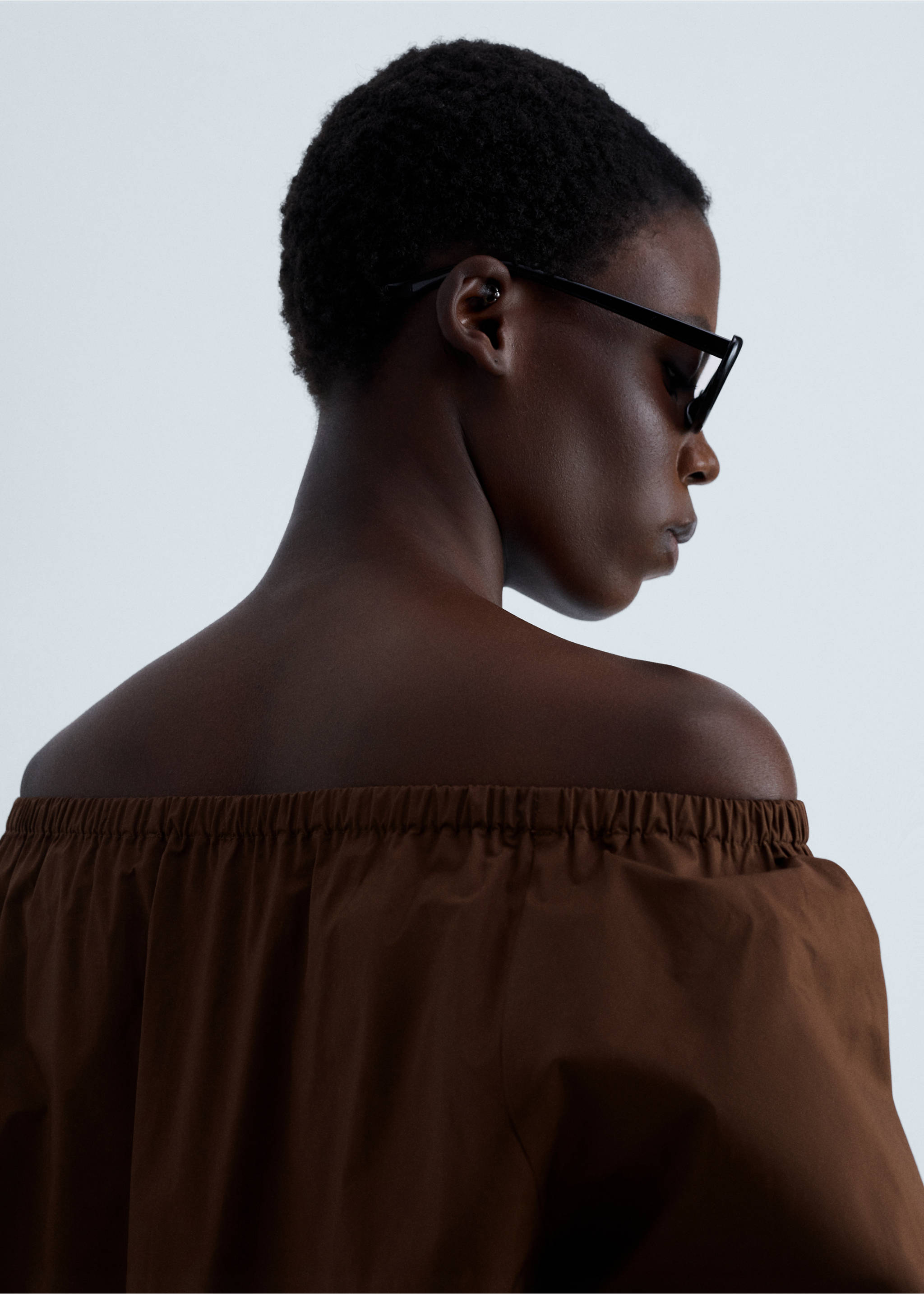 Cotton blouse with gathered neck - Details of the article 1, Brown. Ref: 87074783-00.