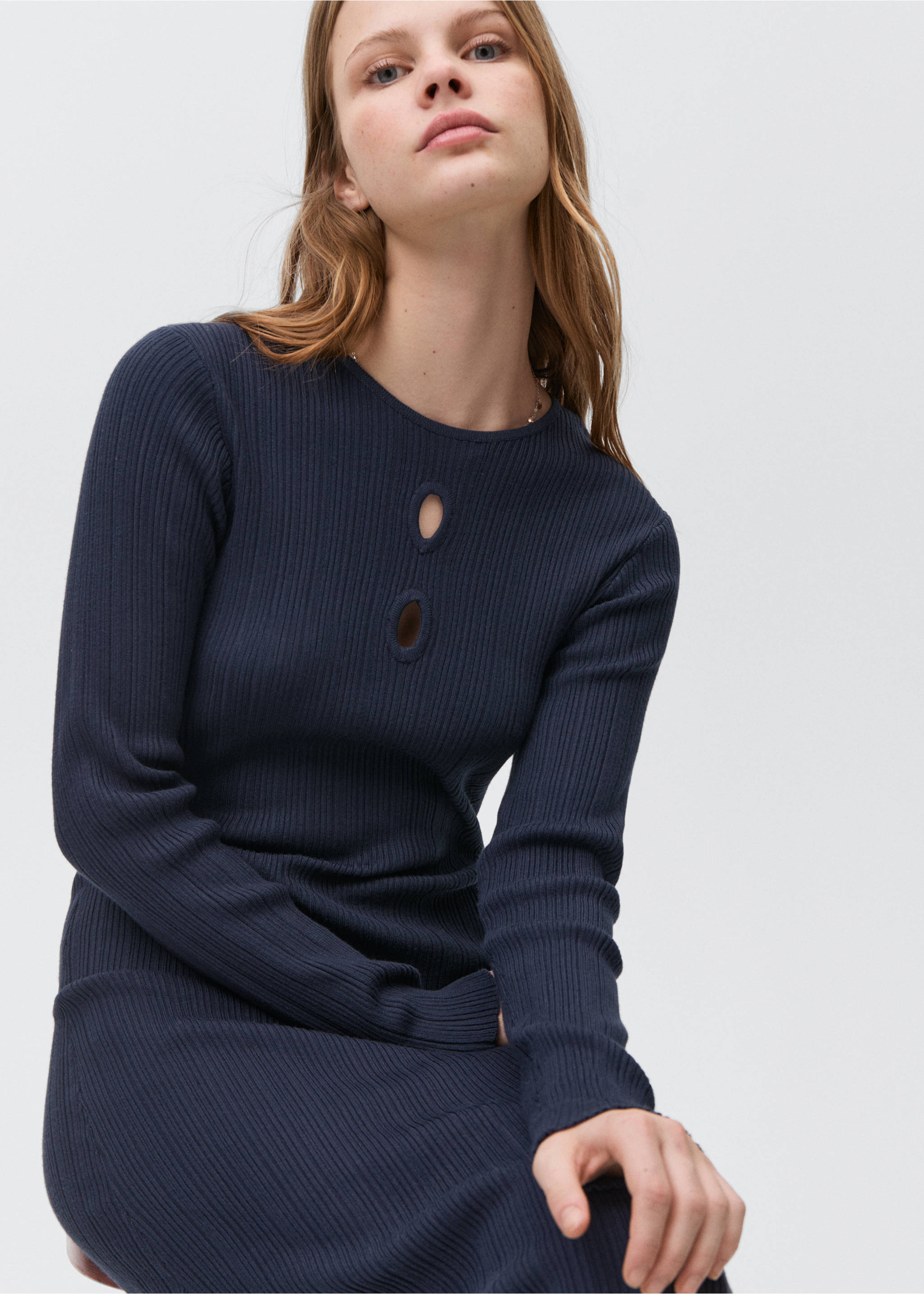 Ściągaczowa sukienka midi - Szczegóły artykułu 2, Ciemnogranatowy. Ref: 87074786-00.