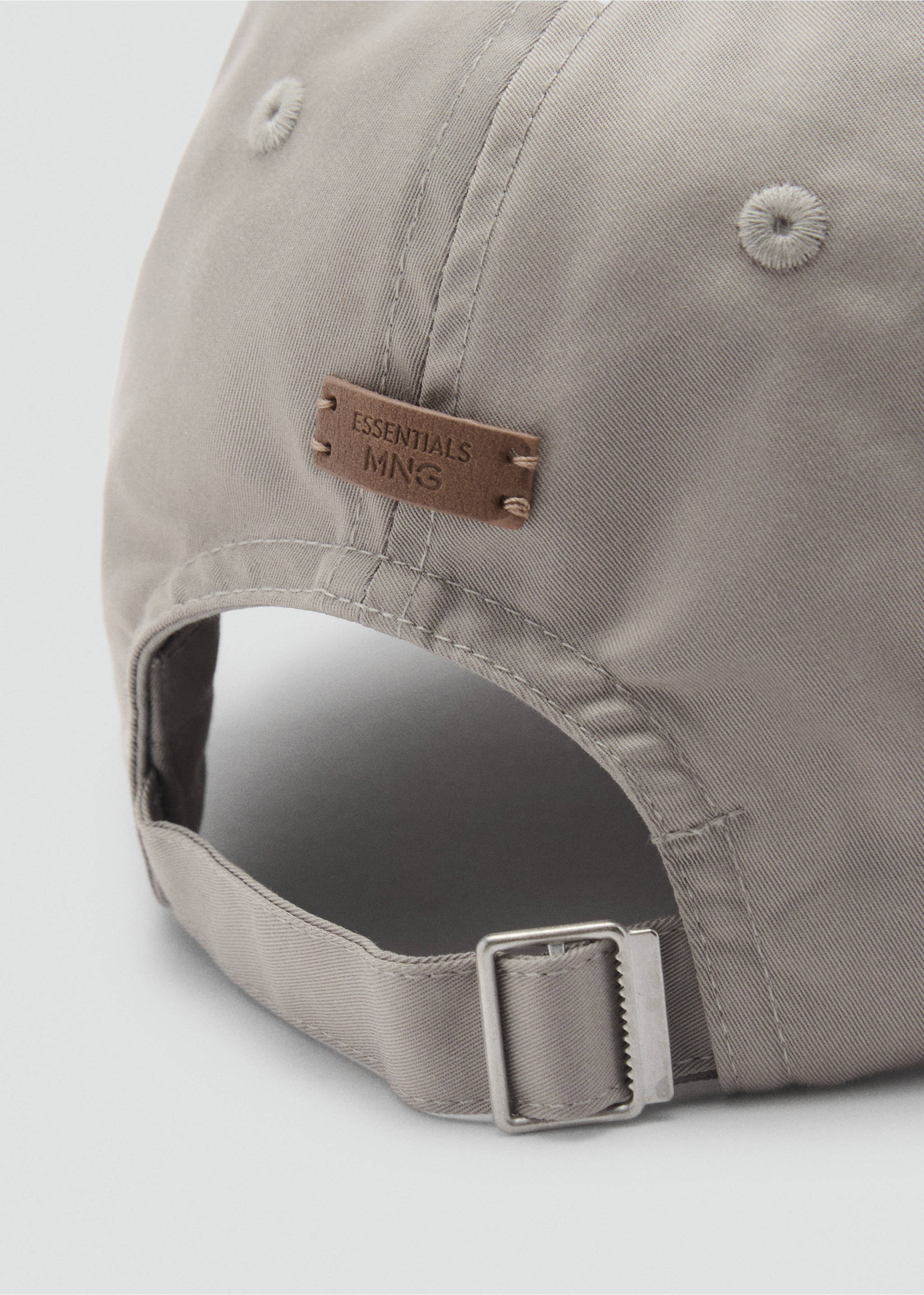 Gorra cotó visera - Detall de l'article 1, Gris. Ref: 87074797-00.