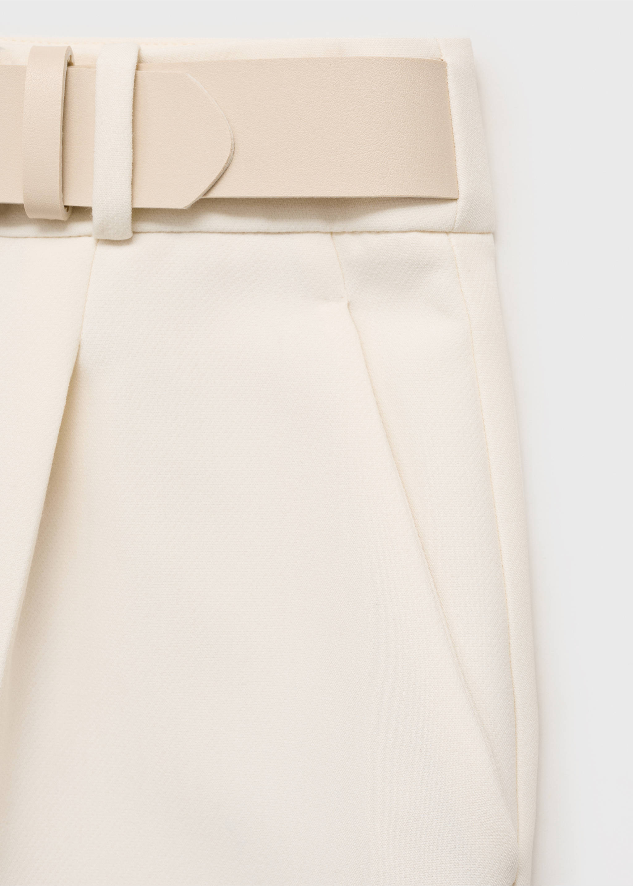 Pantalon droit avec ceinture - Détail de l'article 8, Écru. Ref: 87074811-00.