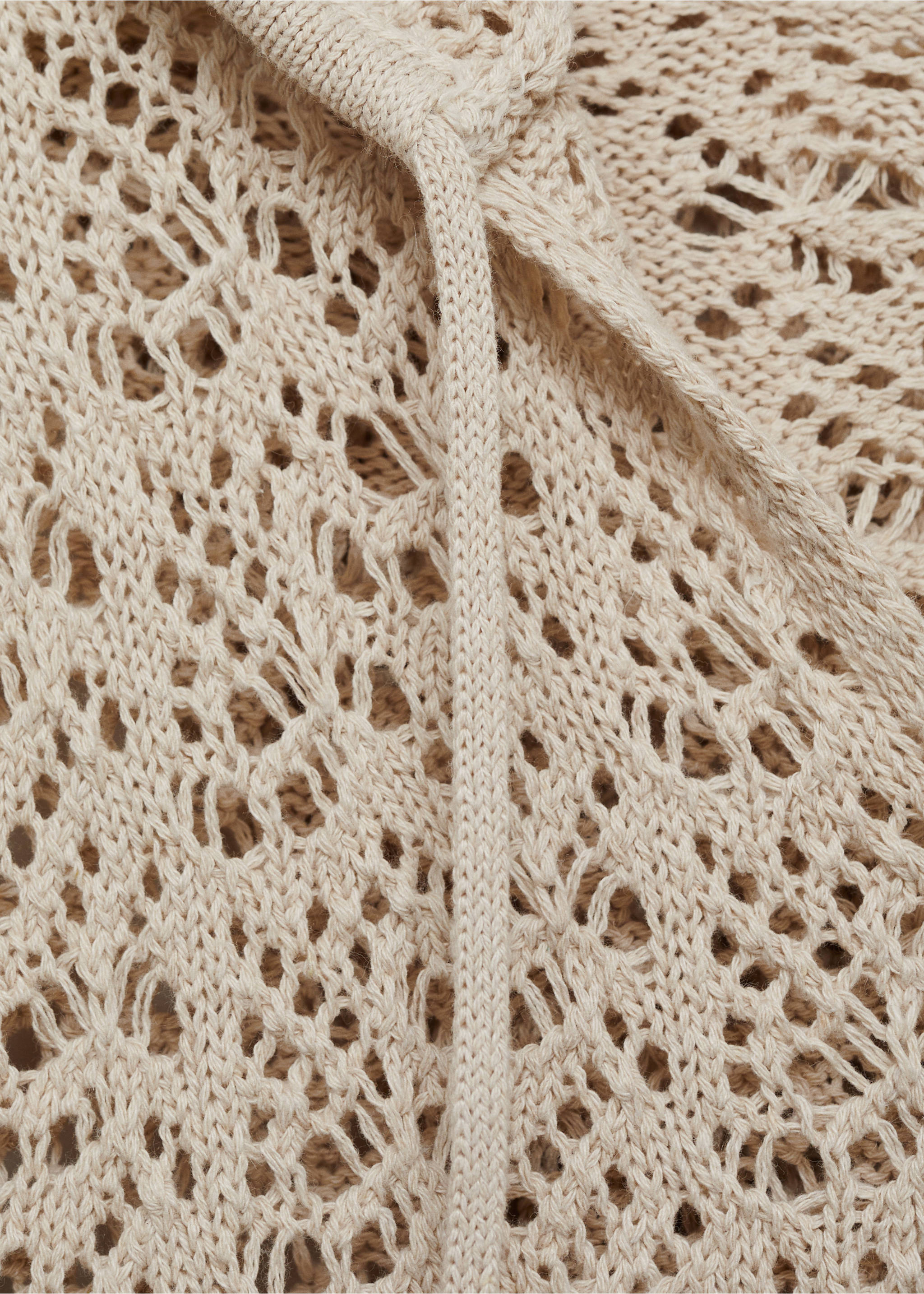 Kapuzenpullover mit Lochmuster - Detail des Artikels 8, Sandfarben. Ref: 87075728-00.