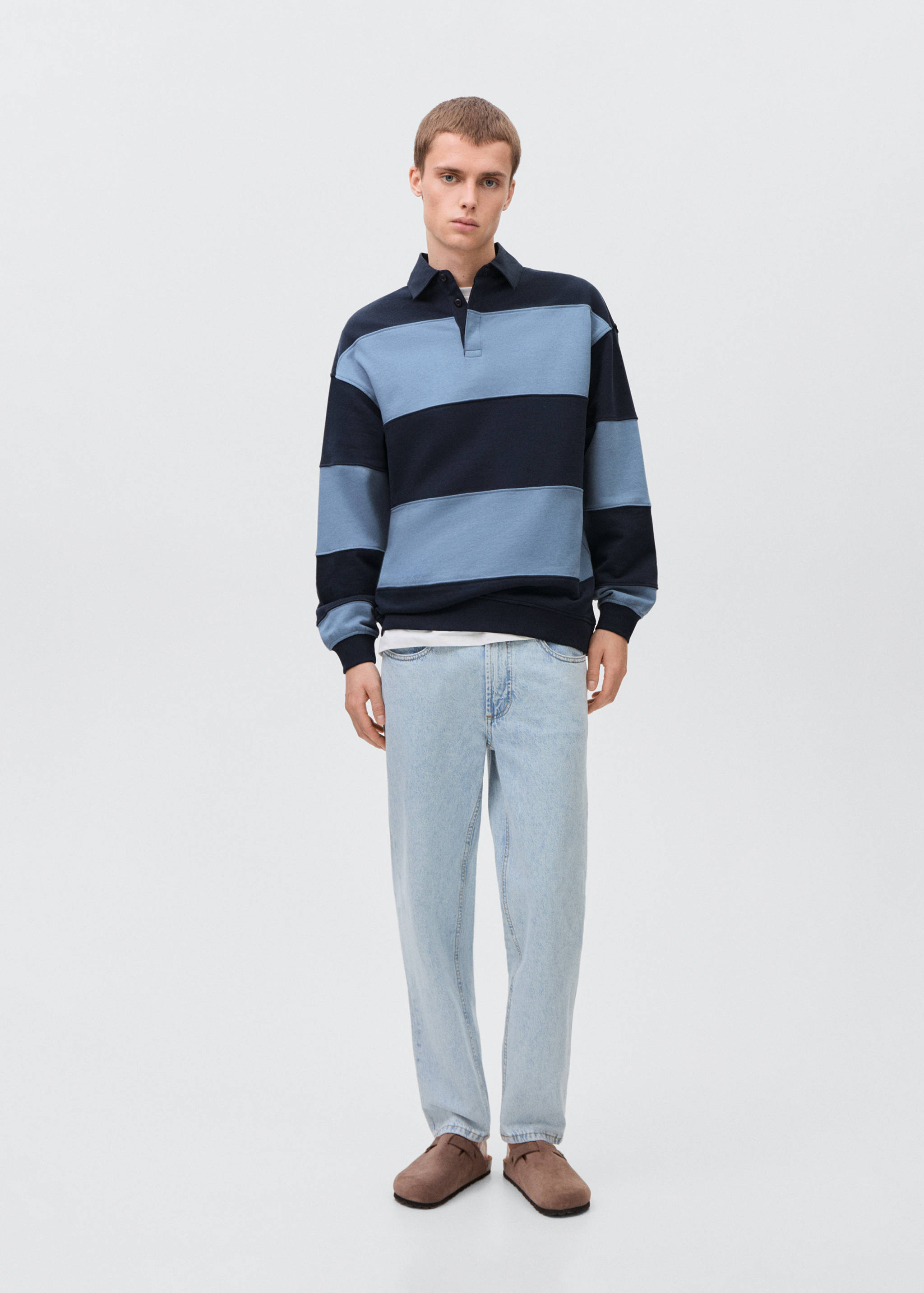 Gestreiftes Sweatshirt mit Poloshirt-Kragen - Allgemeine Ansicht