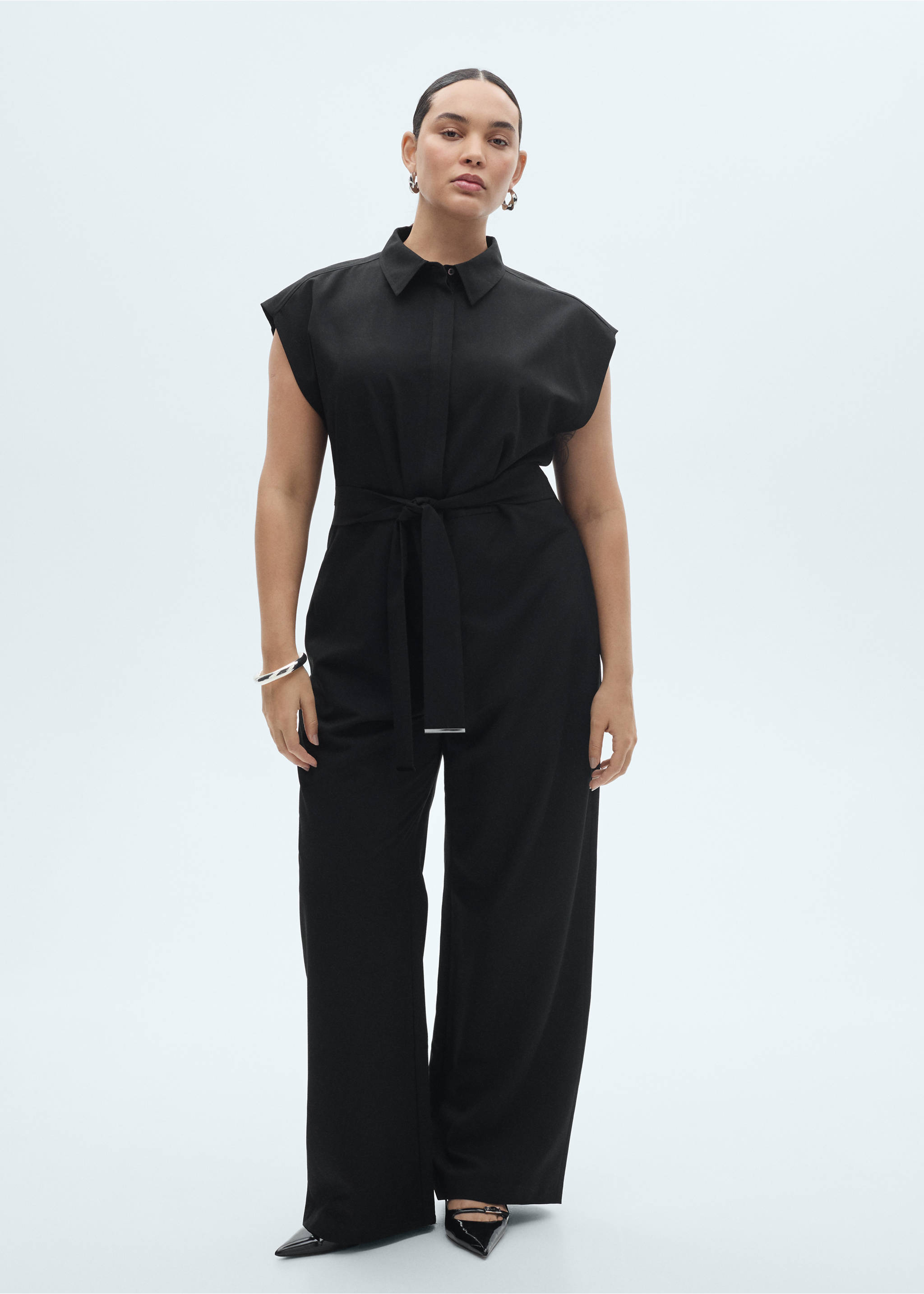 Straight-fit jumpsuit with belt - Details of the article 3, Black. Ref: 87075744-00.