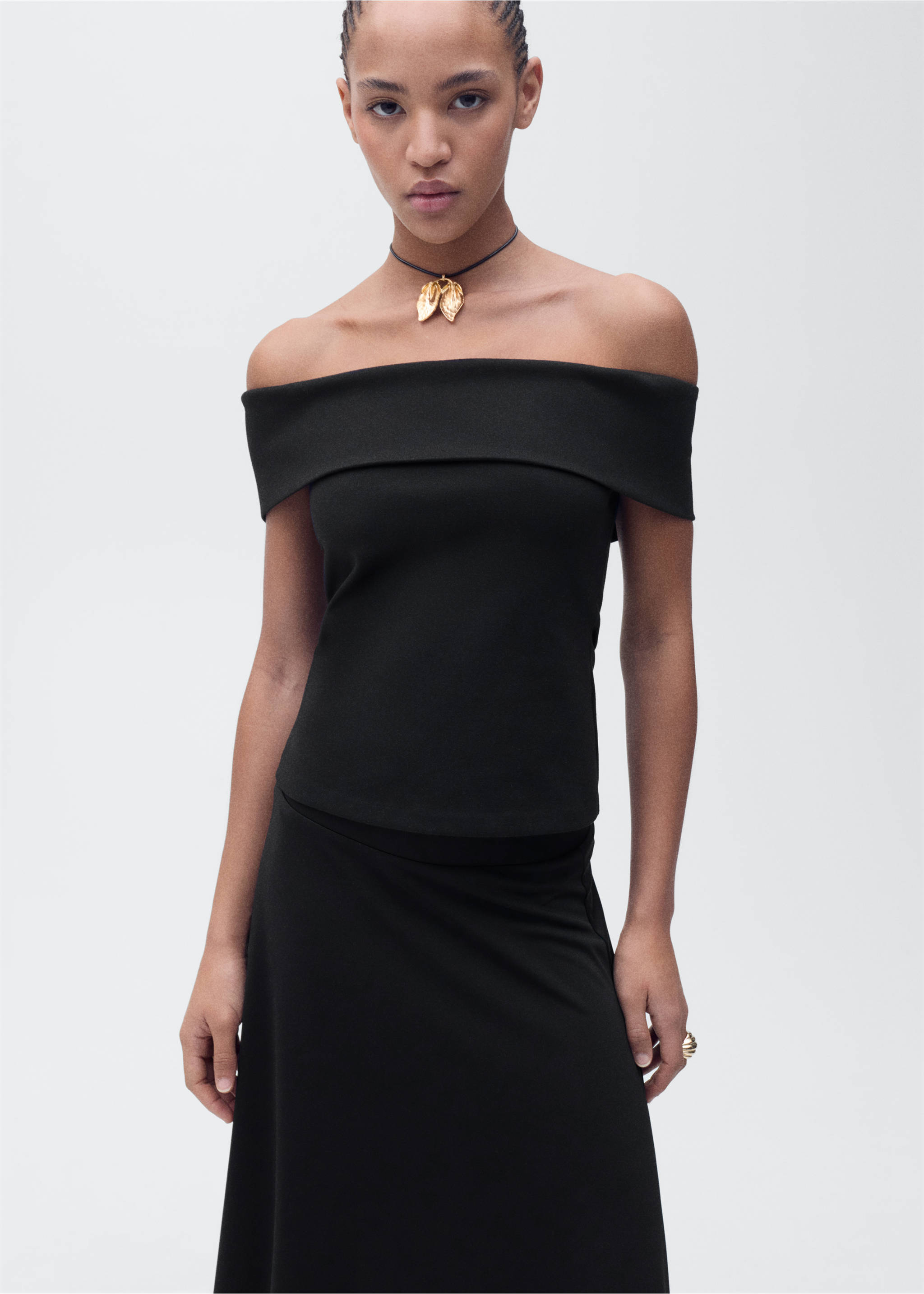 Flared knitted skirt - Details of the article 1, Black. Ref: 87075747-00.