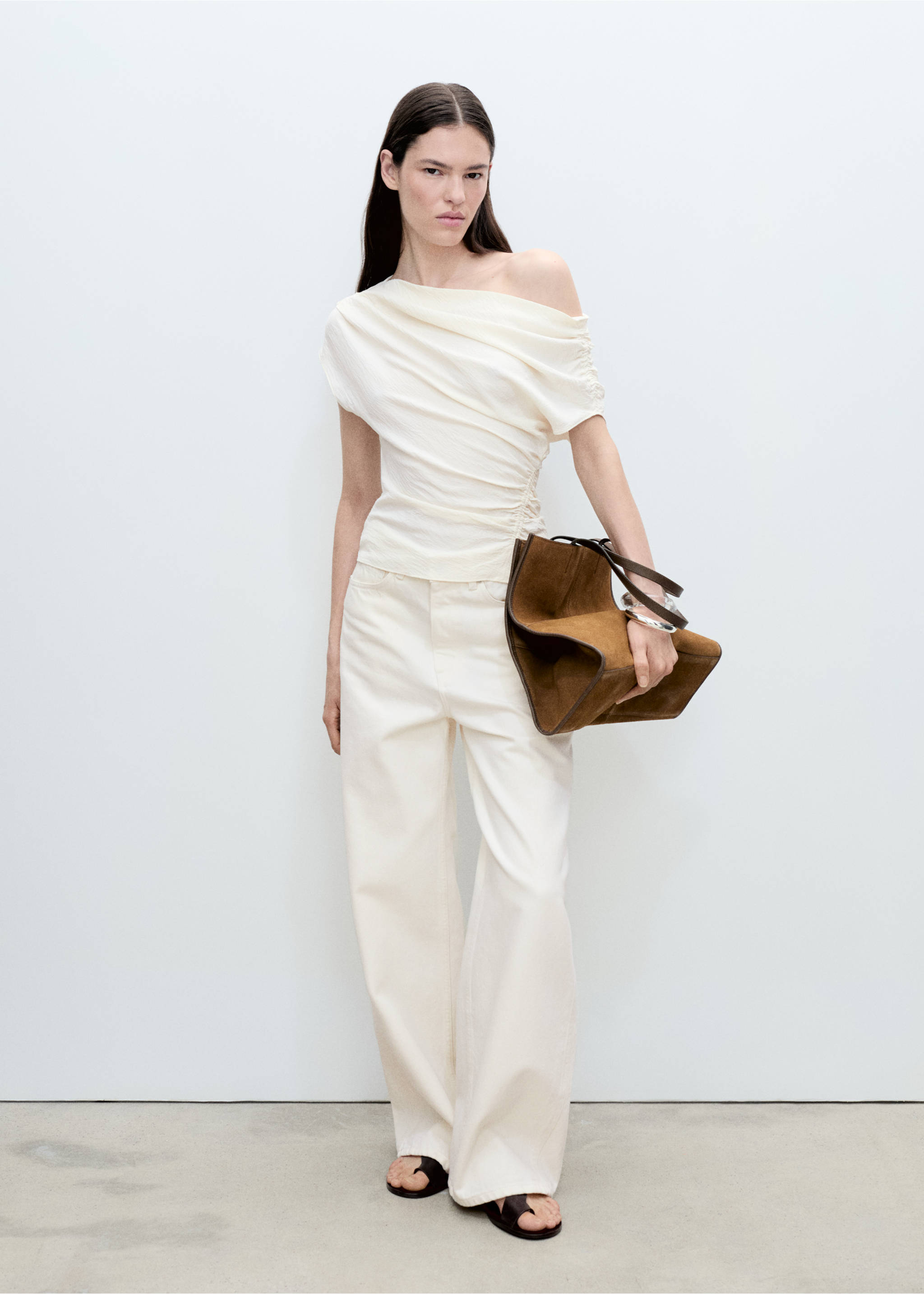 Asymmetrisk rynkad topp - Allmän bild, Rå. Ref: 87075751-00.