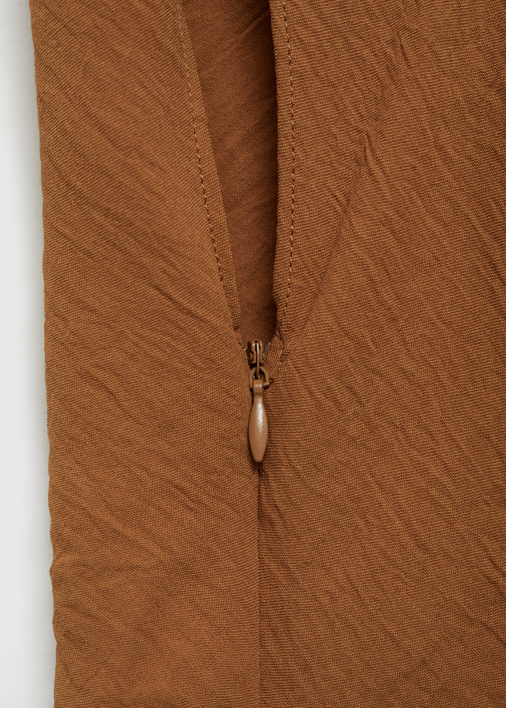 Asymmetrisk rynkad topp - Detaljer om artikeln 0