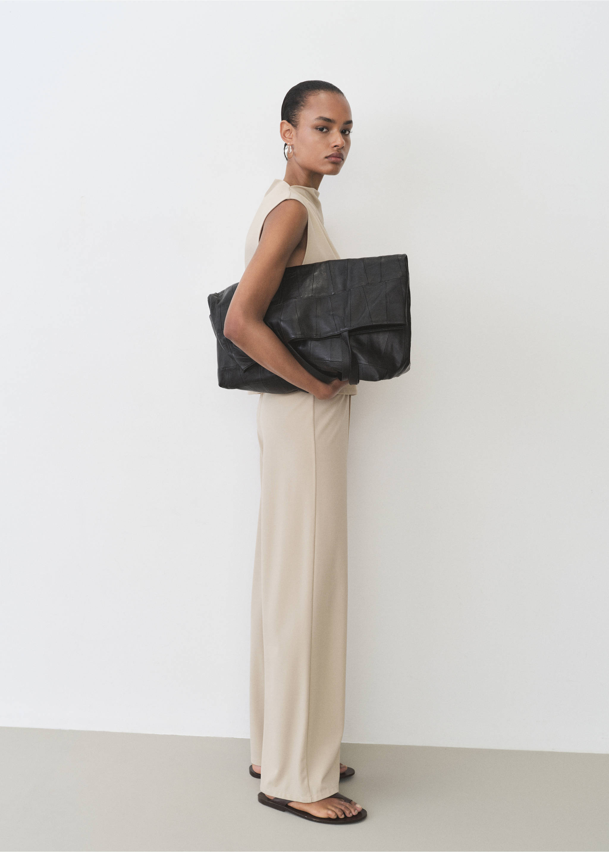 Wide leg trousers with elastic waist - General plane, Sand. Ref: 87075755-00.