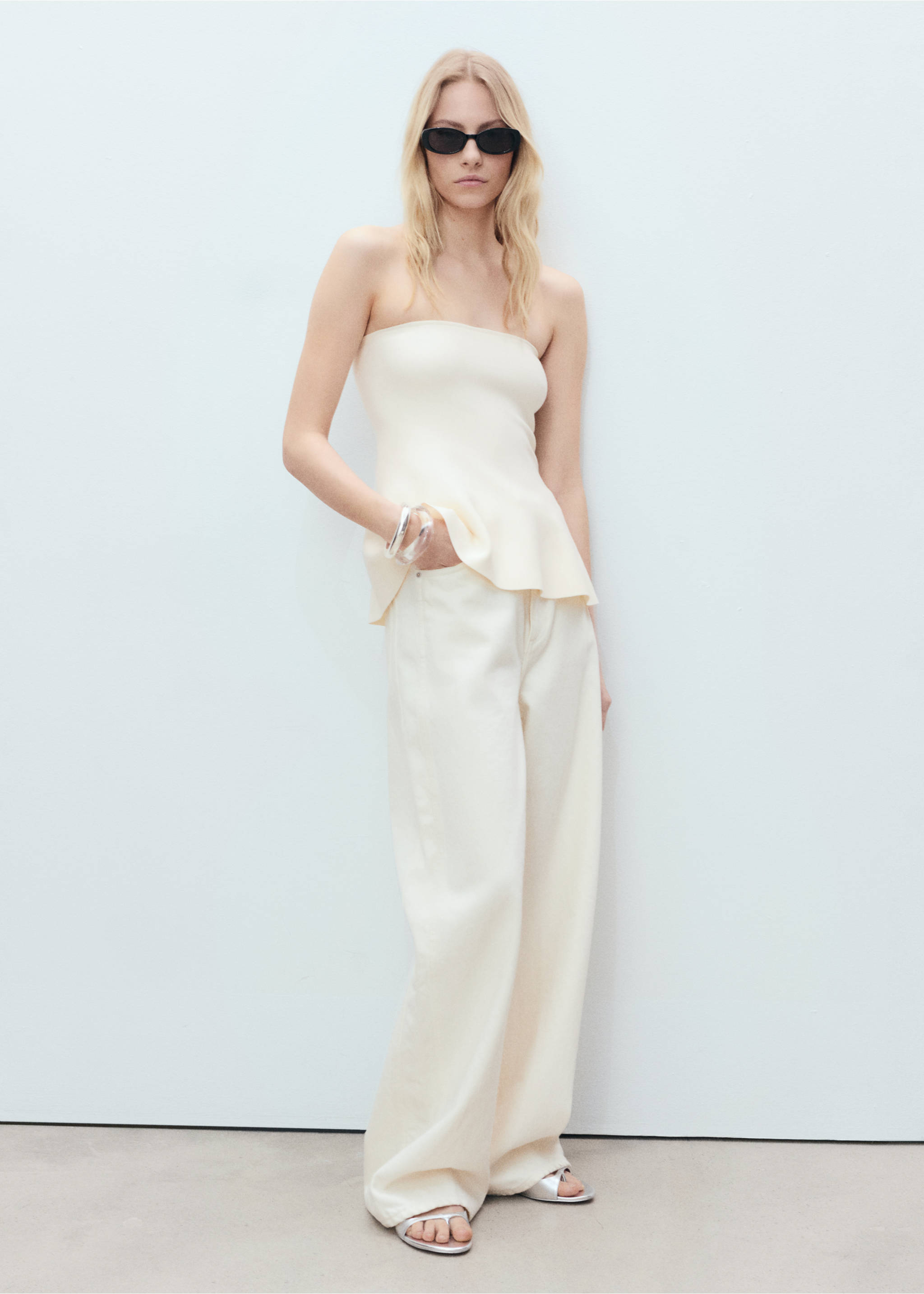Schulterfreies Peplum-Top - Allgemeine Ansicht, Ecru. Ref: 87075763-00.