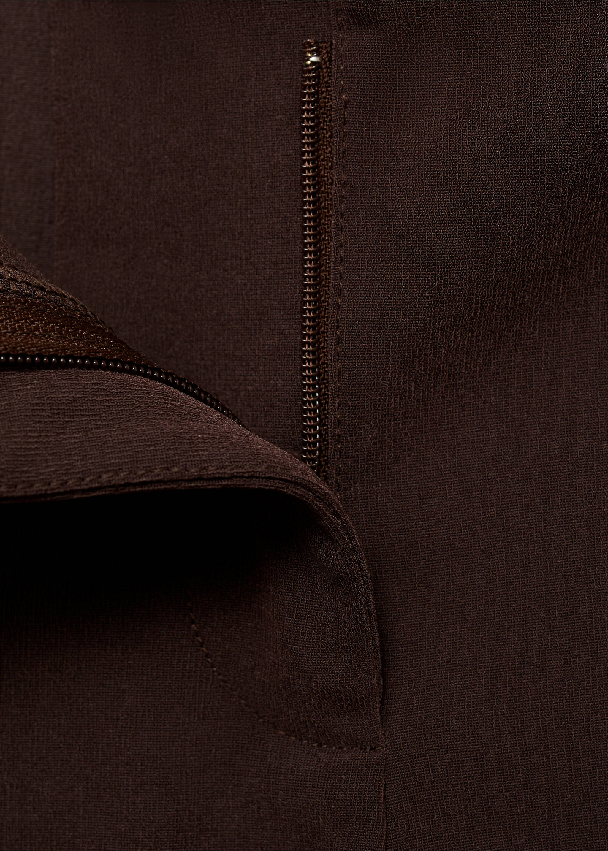 Rett dressbukse - Artikkeldetalj 8, Sjokolade. Ref: 87075766-00.