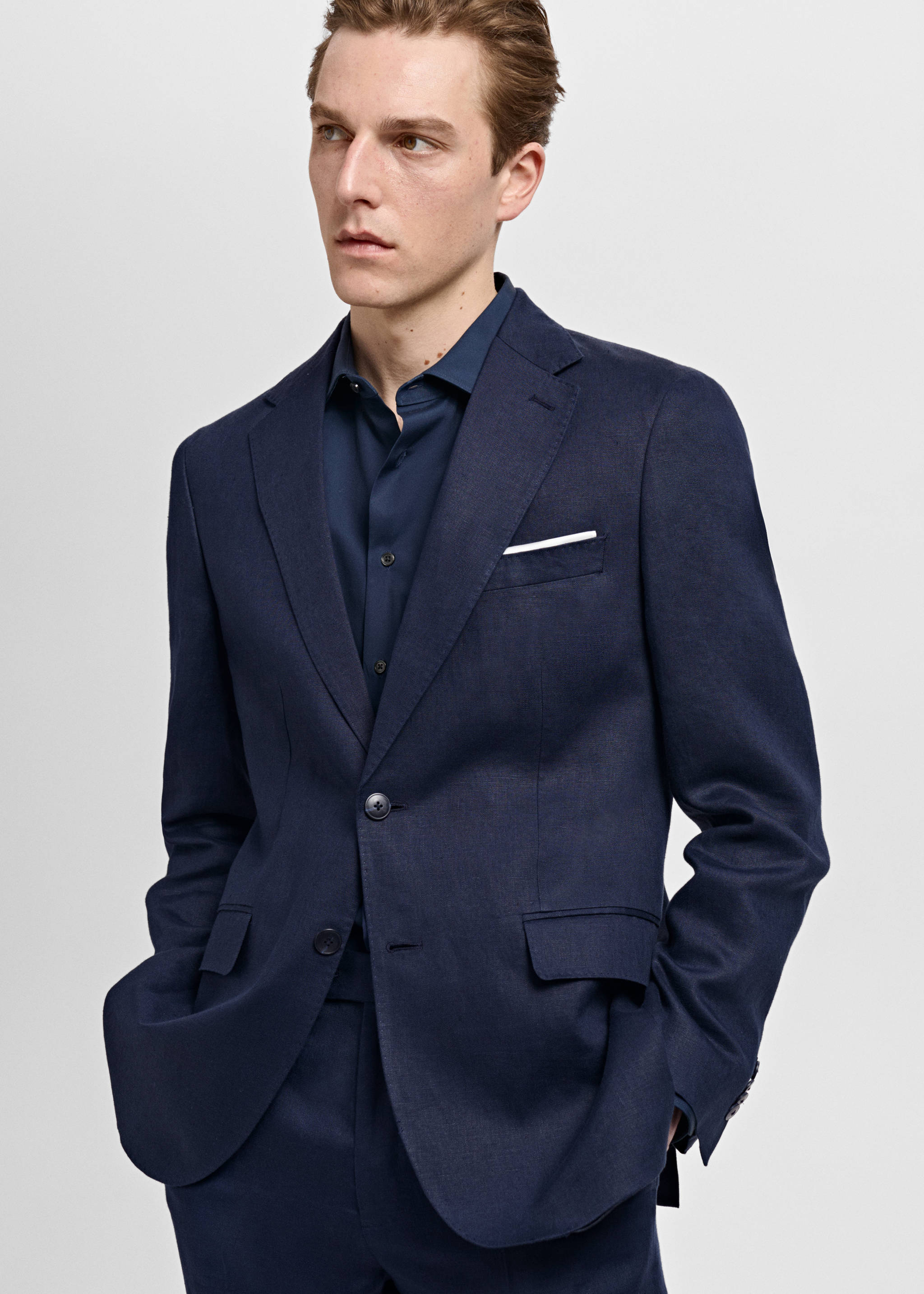 Amalfi 100% linen slim-fit suit jacket - Details of the article 6