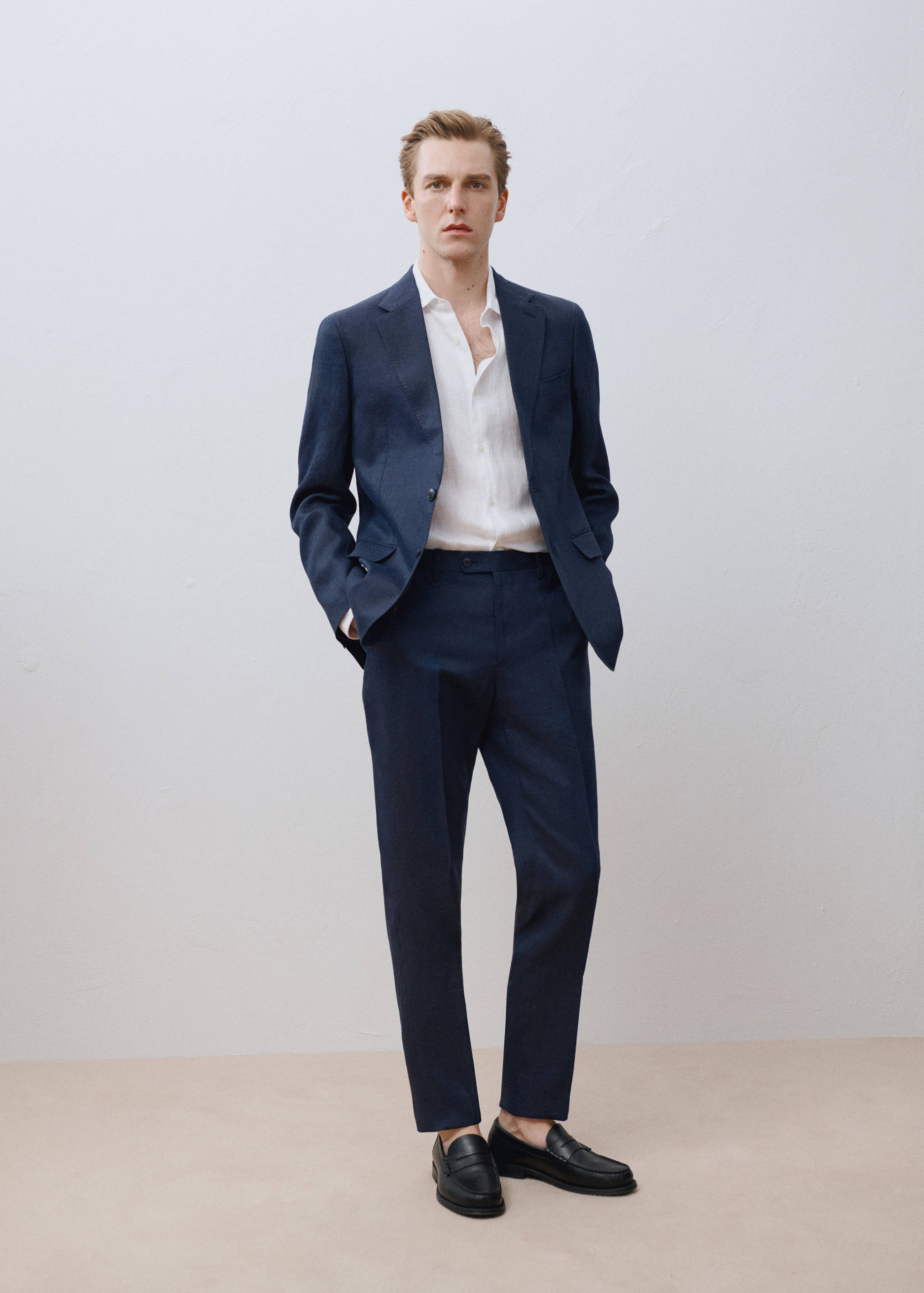 Amalfi 100% linen slim-fit suit jacket - Details of the article 5