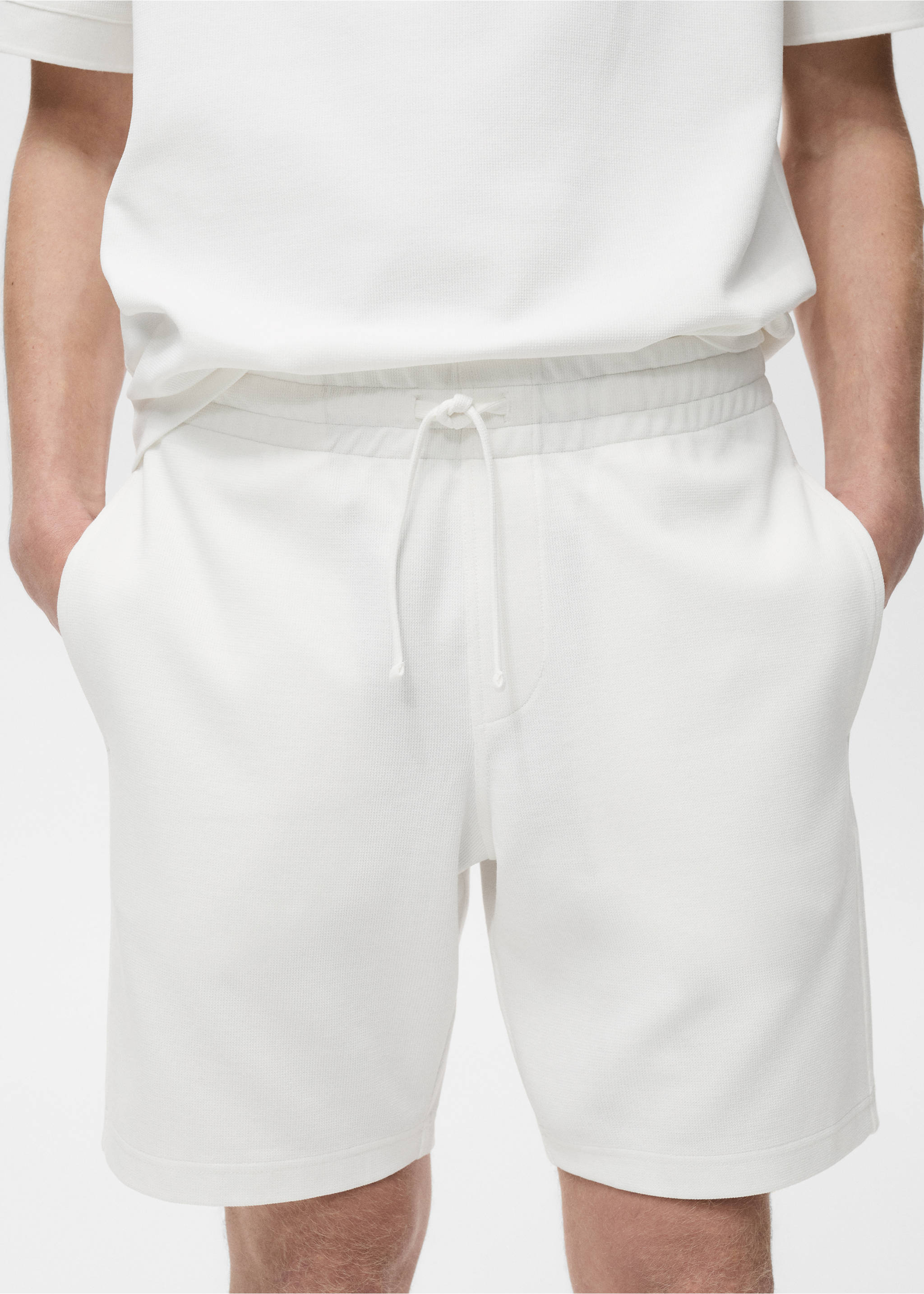 Bermude tricotate structurate - Detaliu al articolului 1, Alb. Ref: 87075923-00.