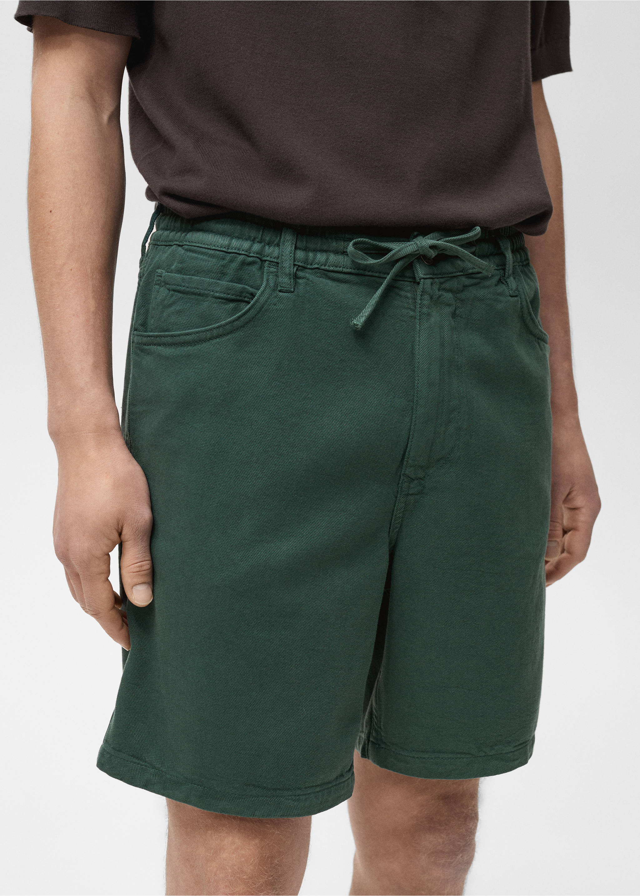 Traper kratke hlače s vezicom - Detalji artikla 1, Tamnozelena. Ref: 87075930-00.