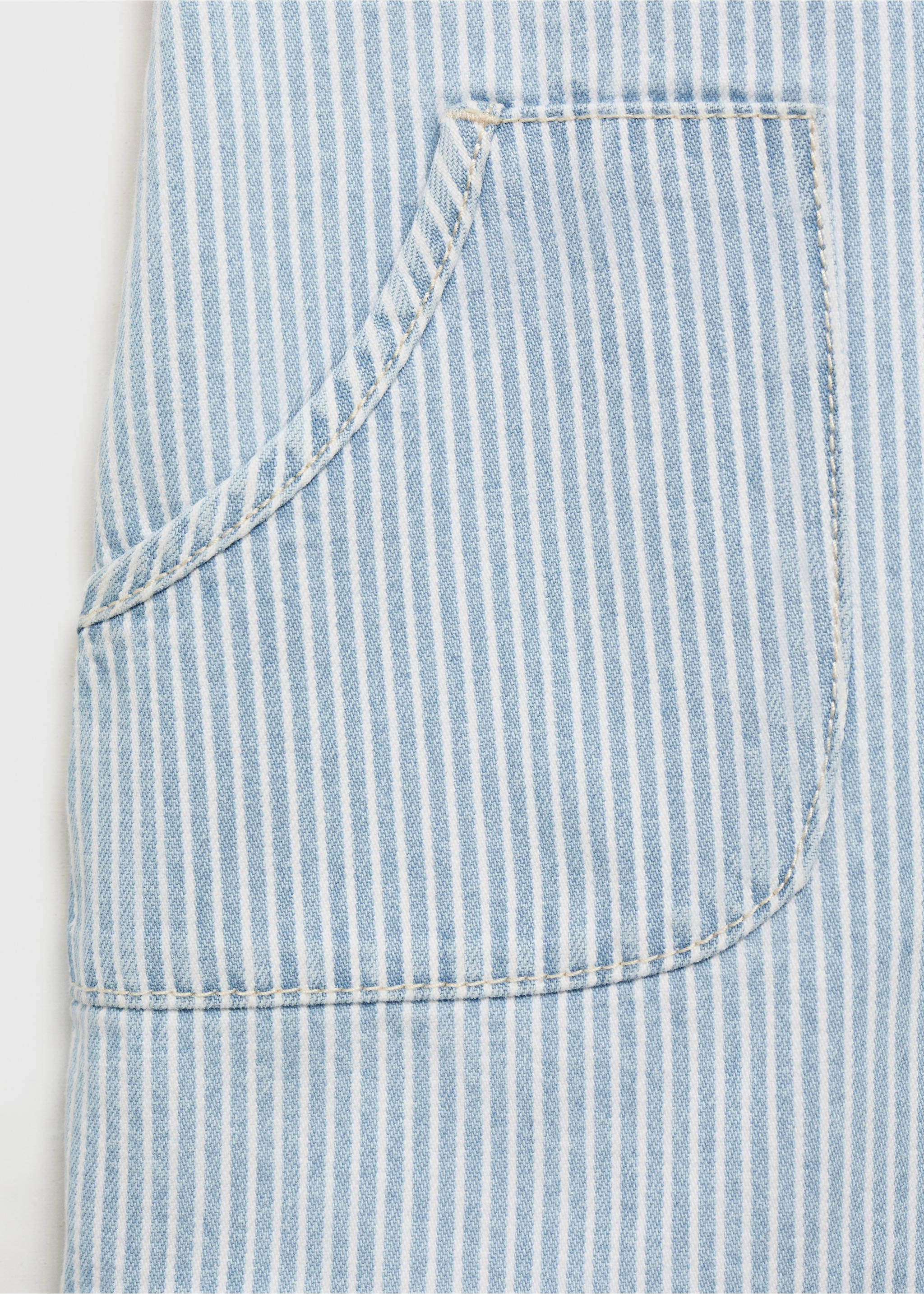 Gestreifter Jeans-Latzrock - Detail des Artikels 0, Hellblau. Ref: 87075936-00.