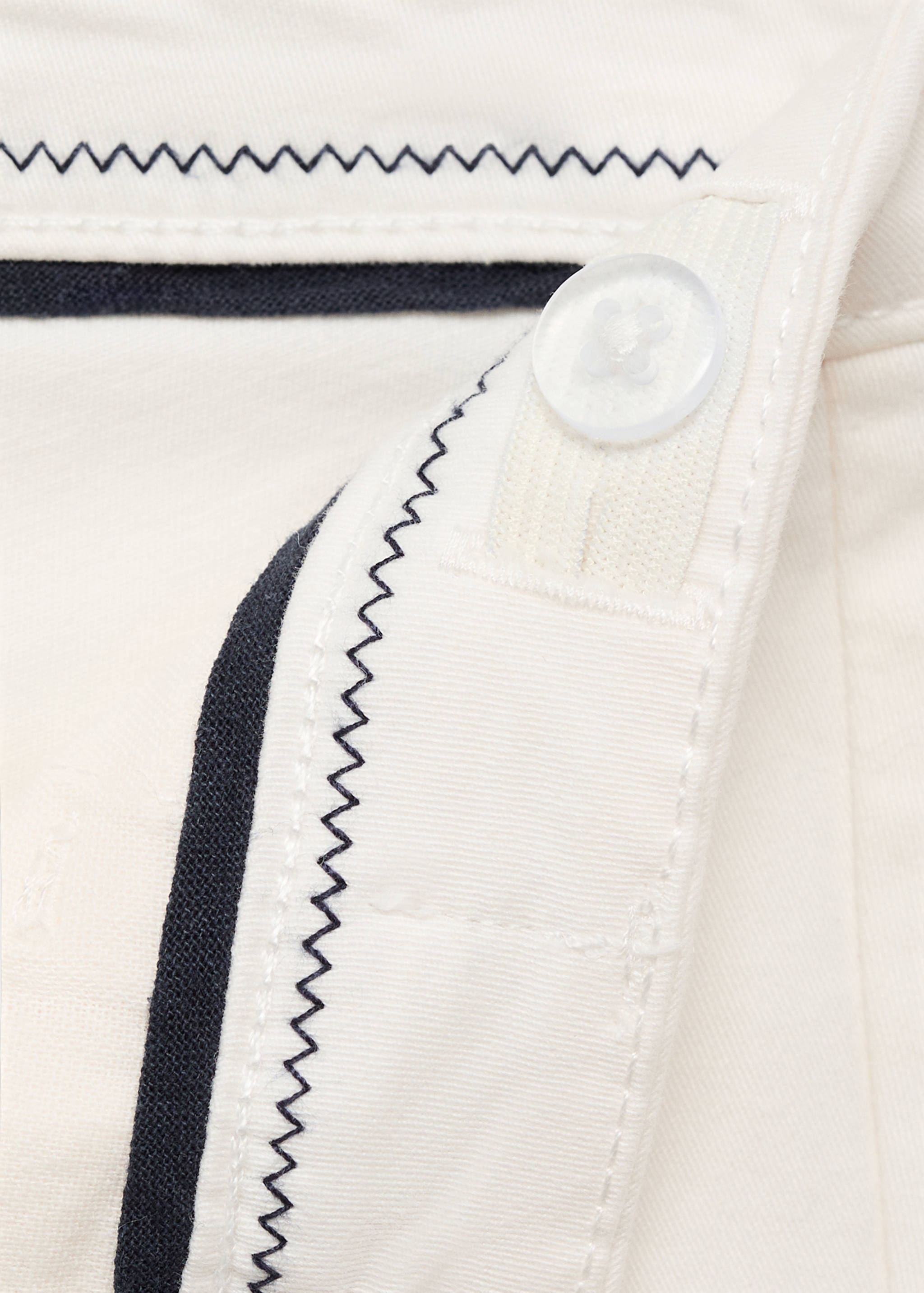 Baumwoll-Bermudas im Chino-Stil - Detail des Artikels 8