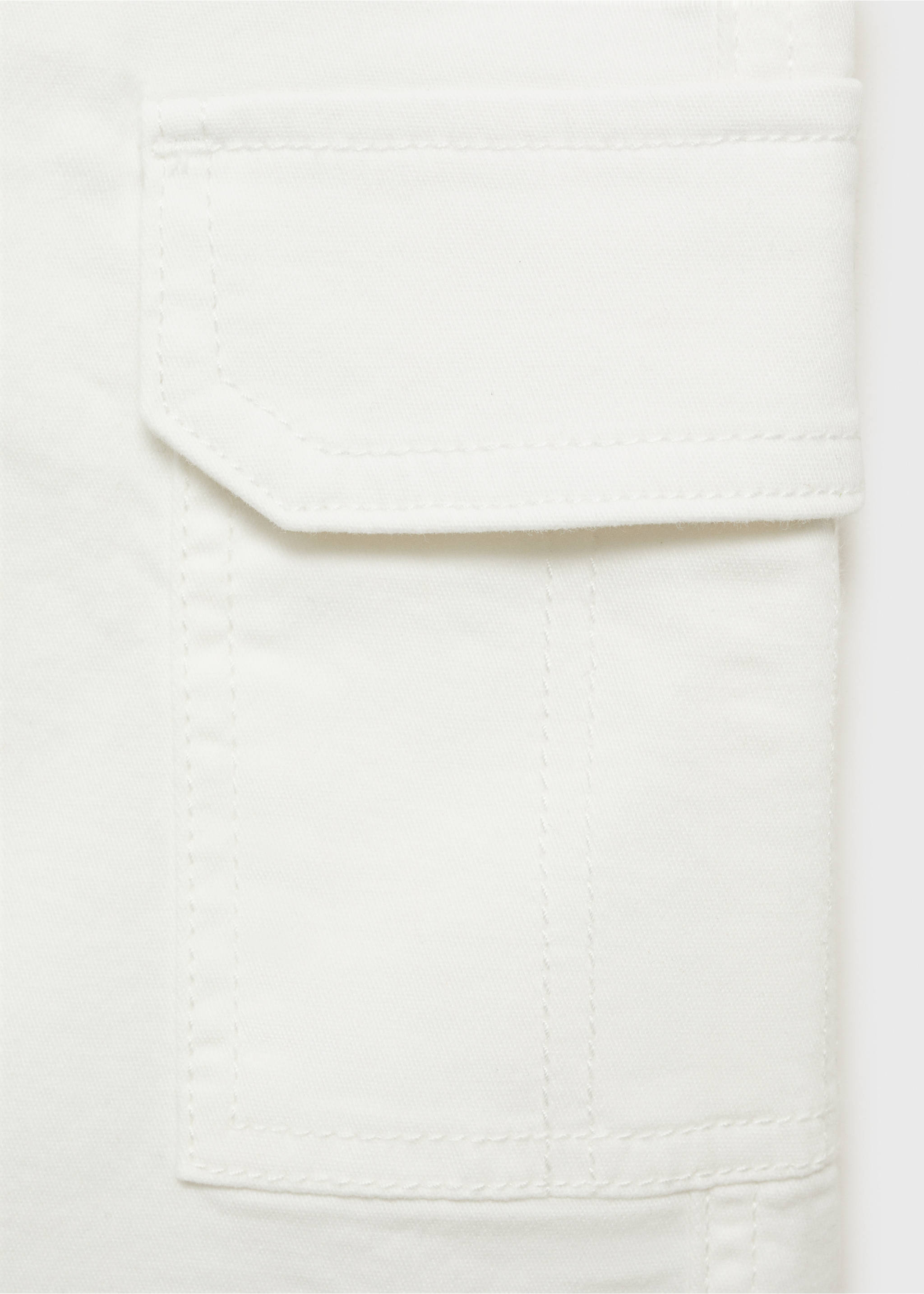 Cargo Bermuda shorts - Details of the article 0, White. Ref: 87075945-00.