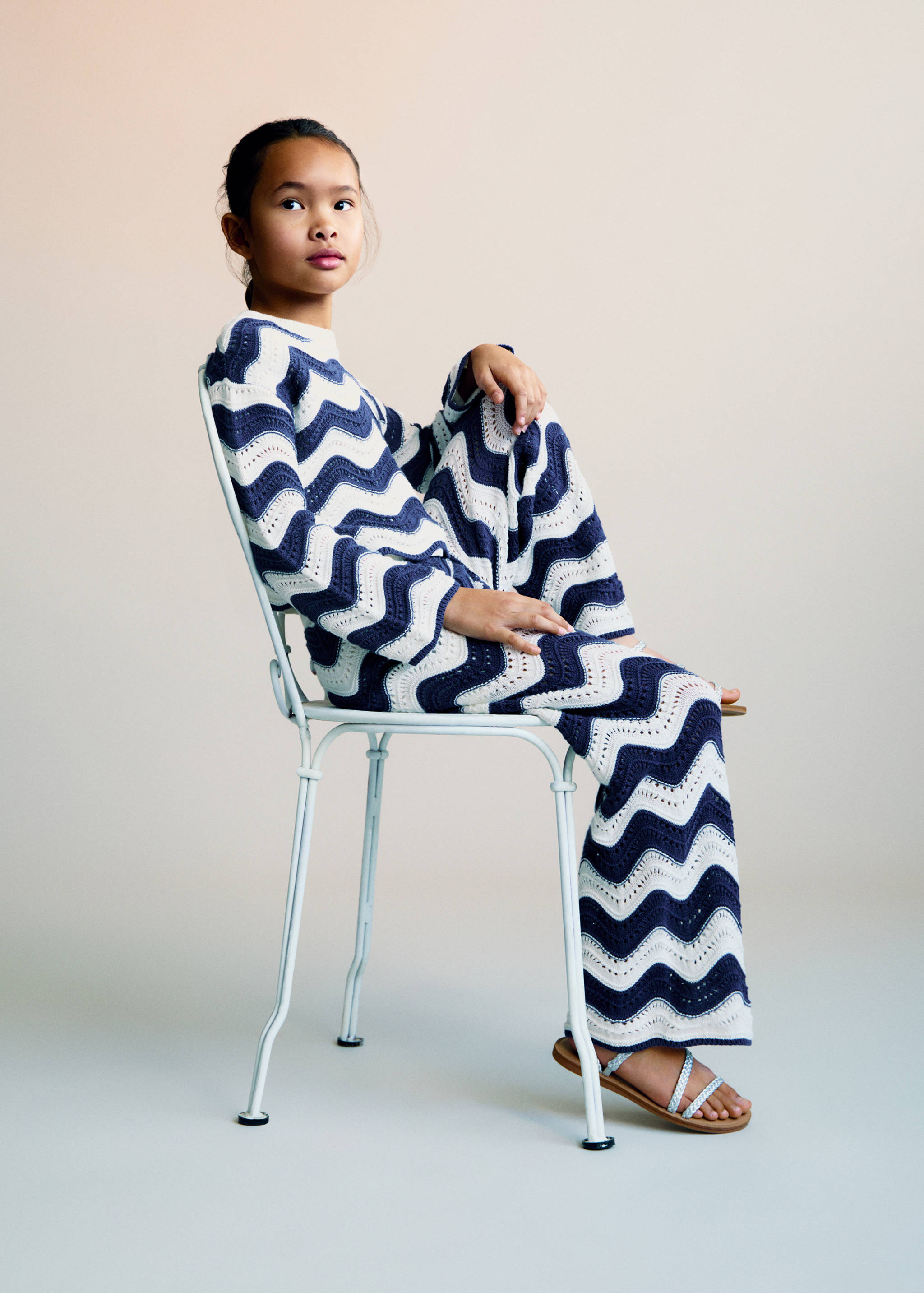 Zigzag openwork knitted trousers - General plane