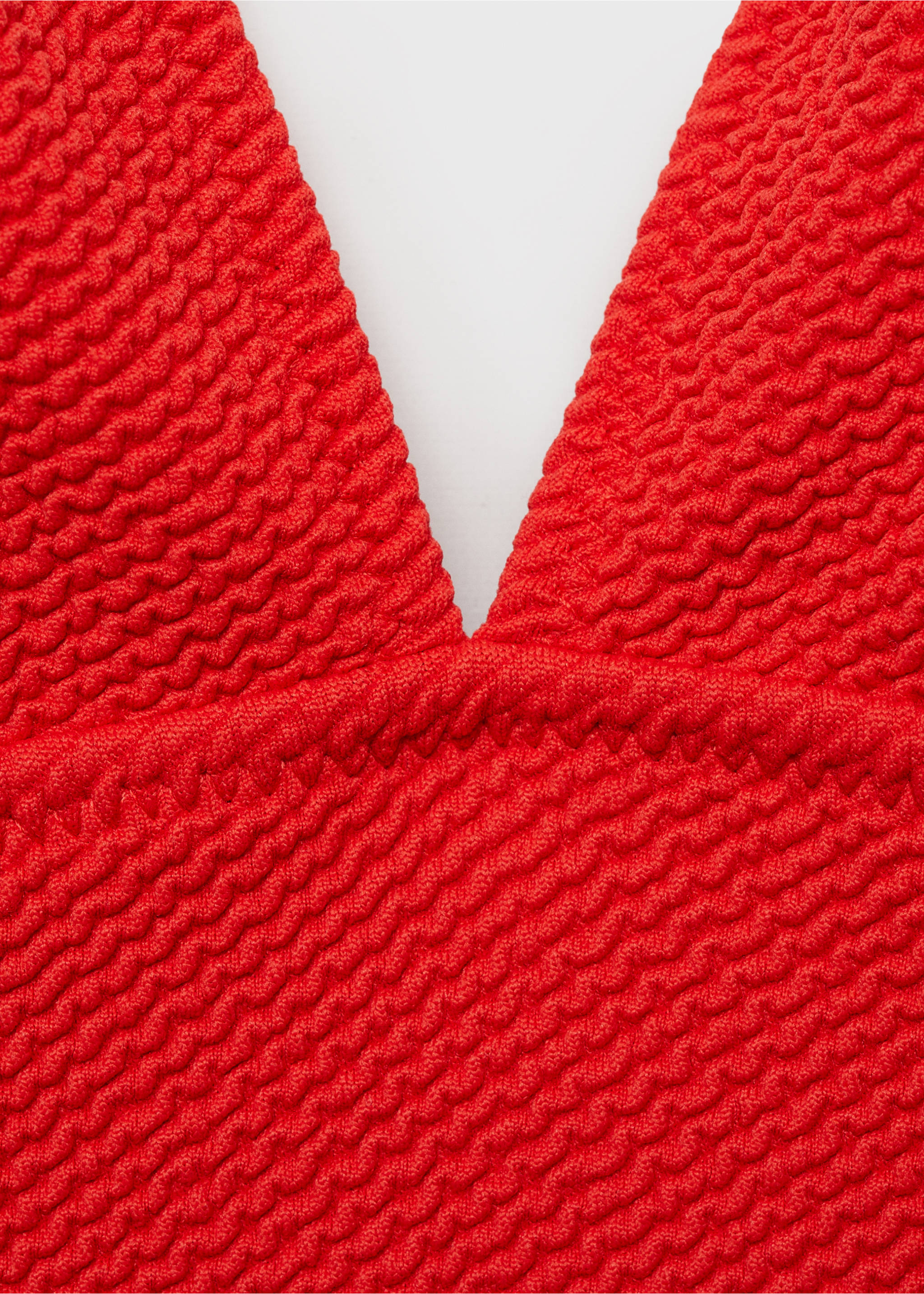 Bañador canalé cuello pico - Detalle del artículo 8, Rojo. Ref: 87075959-00.