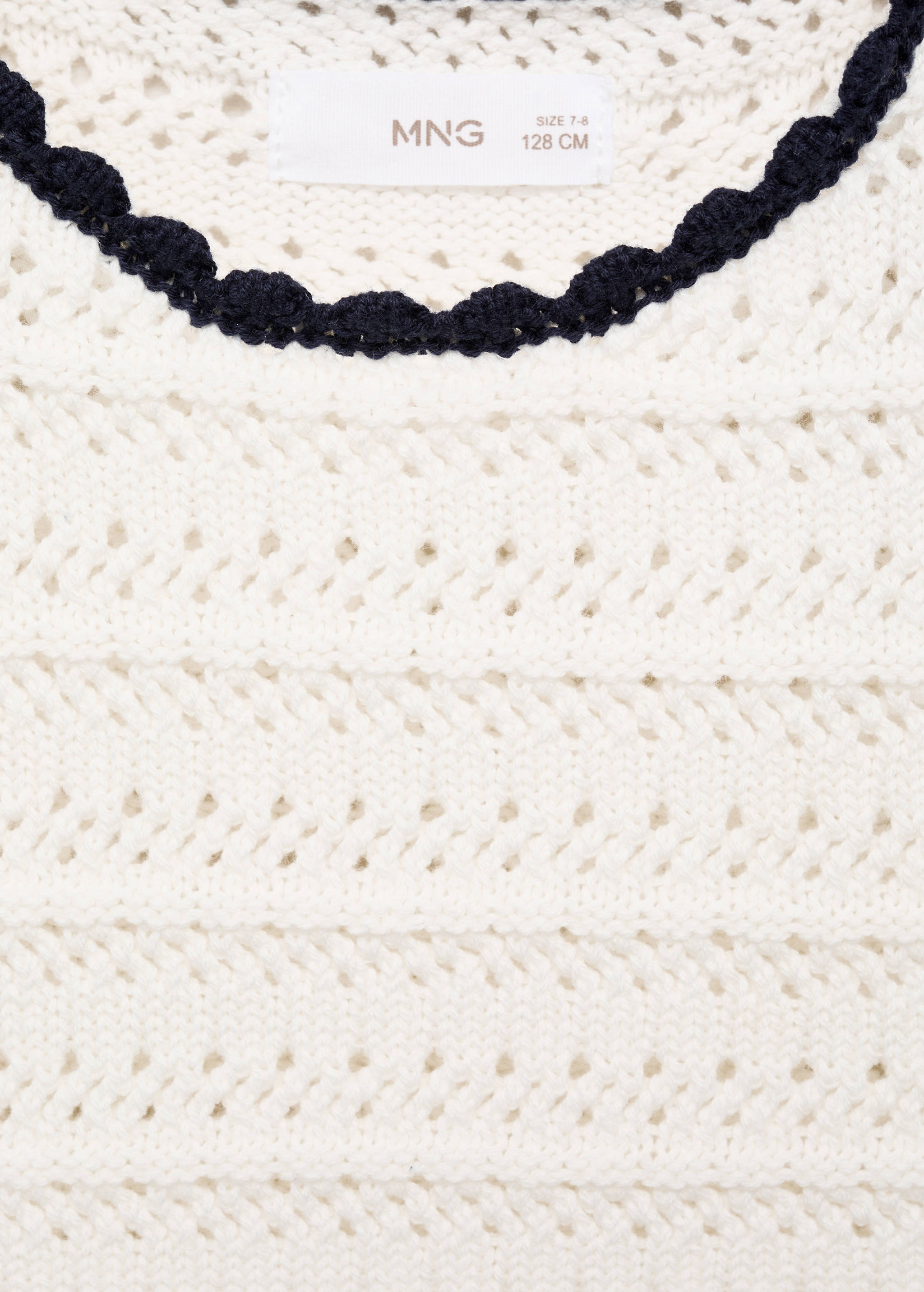 Knitted top with contrasting trim - Details of the article 8