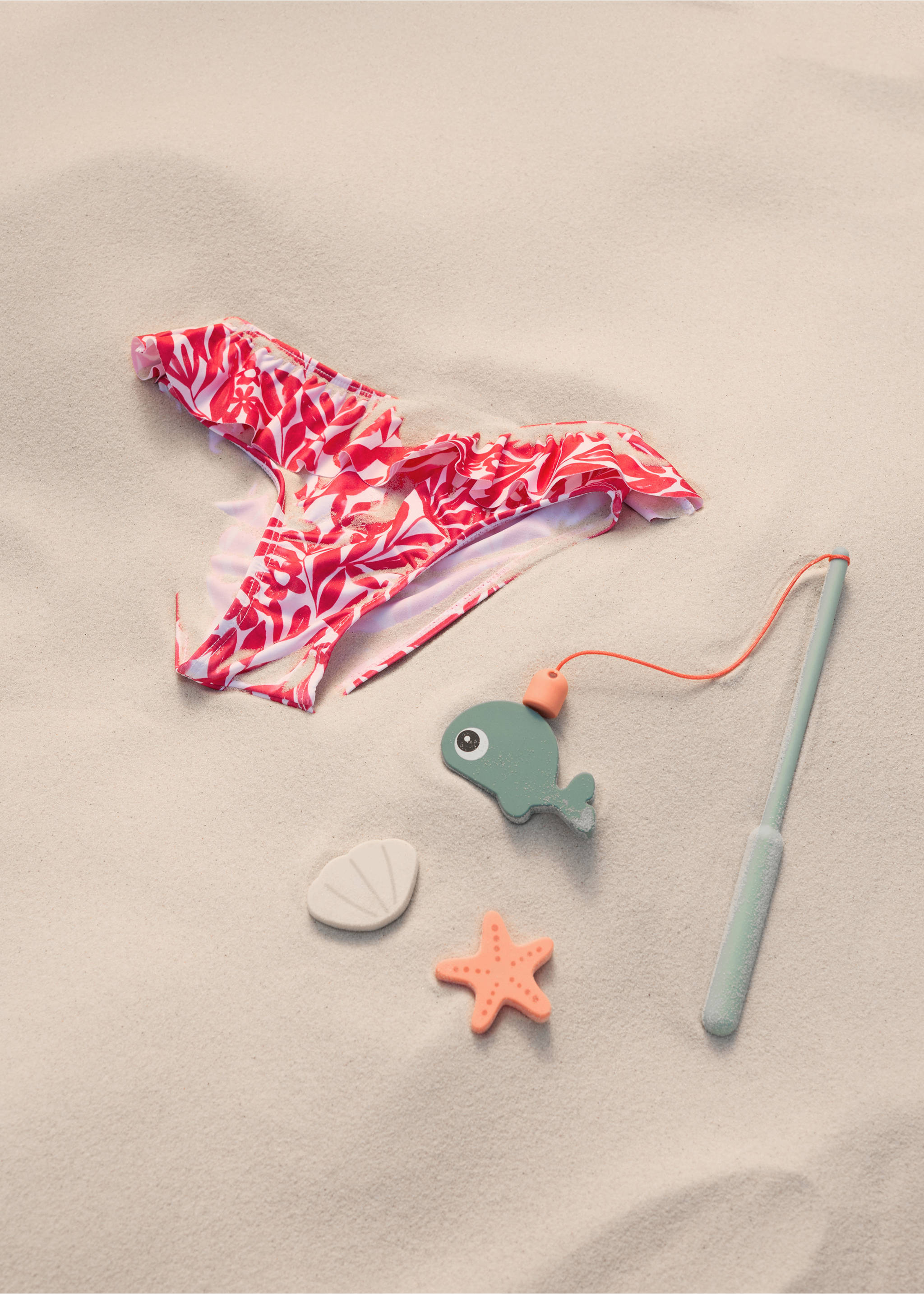 Bikini bottoms with ruffles - Details of the article 5, Red. Ref: 87075986-00.