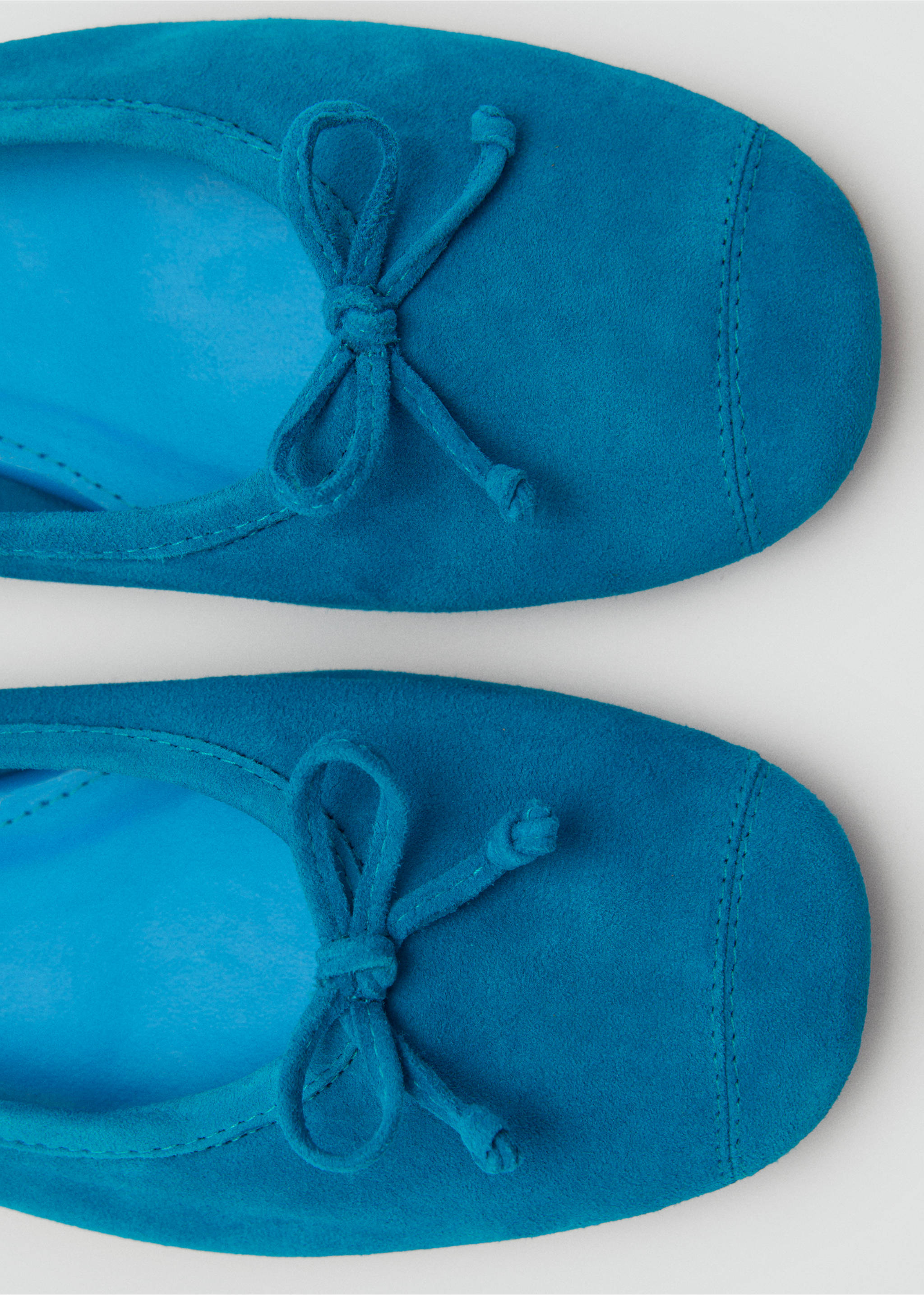 Bow suede ballerina - Details of the article 1, Blue. Ref: 87075991-00.