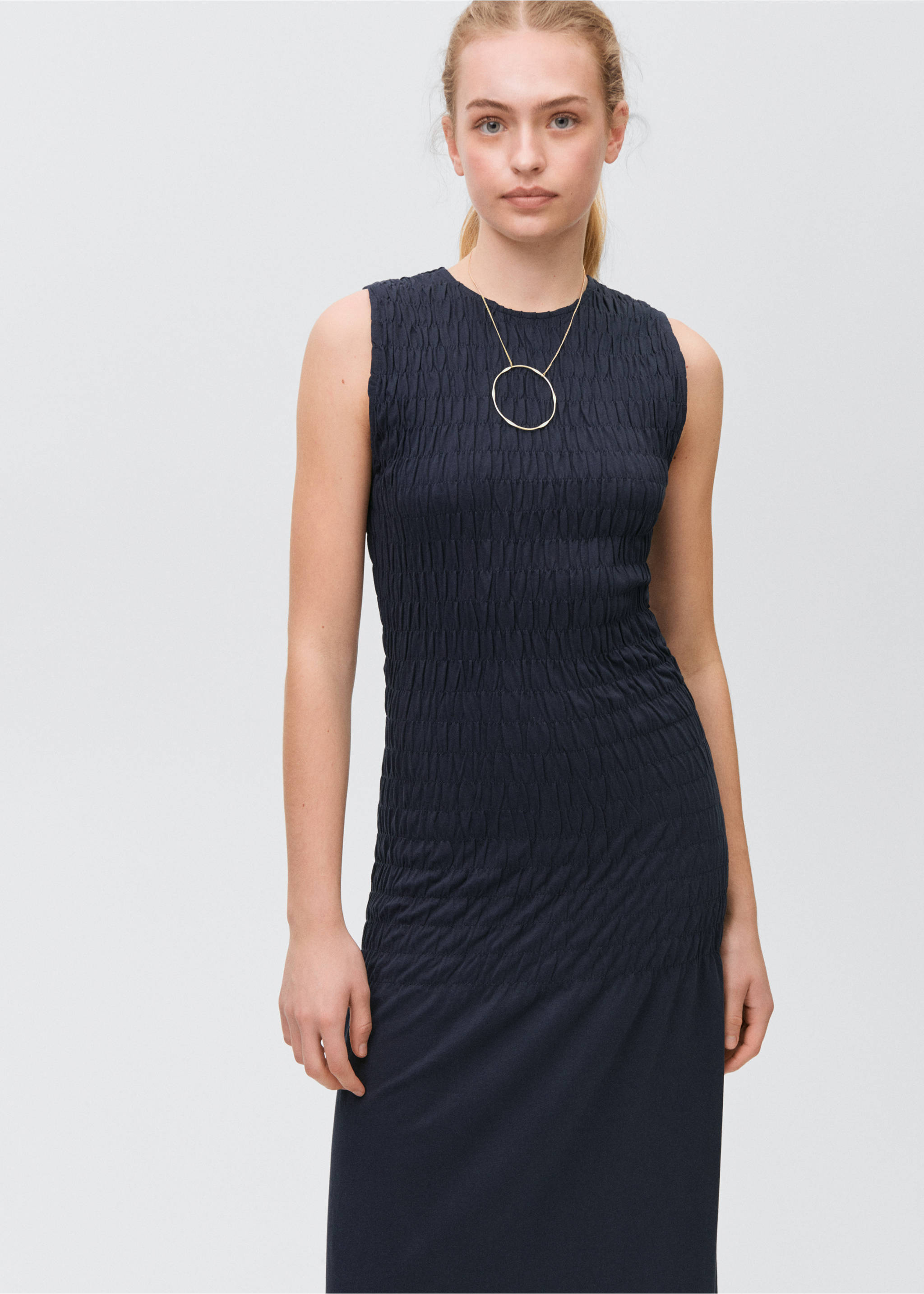 Long dress with ruffled detail - Medium plane, Dark Navy. Ref: 87076336-00.