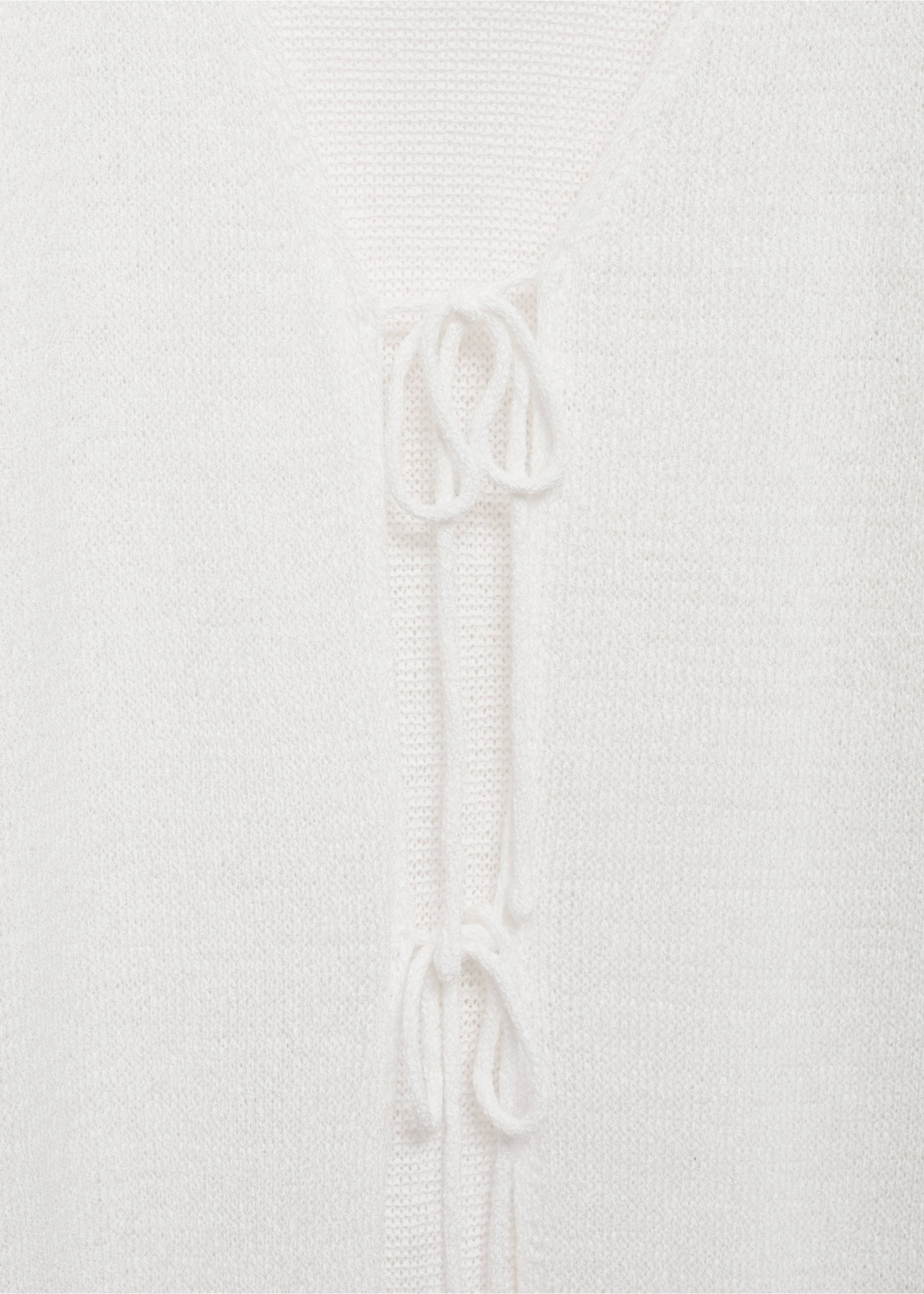 Lange Strickjacke - Detail des Artikels 8, Cremeweiß. Ref: 87076344-00.