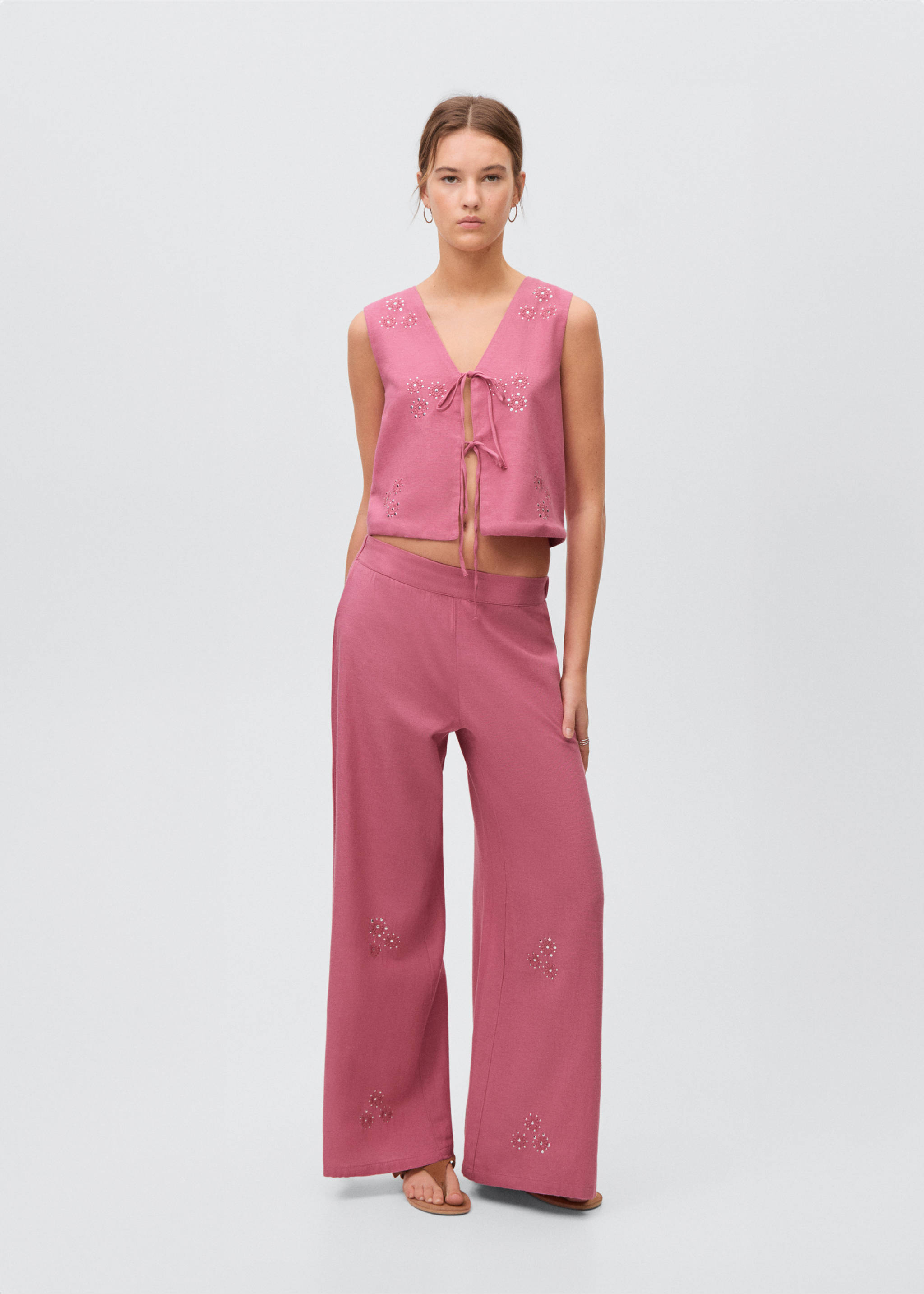 Armilla brodat llaços - Detall de l'article 2, Rosa. Ref: 87076347-00.