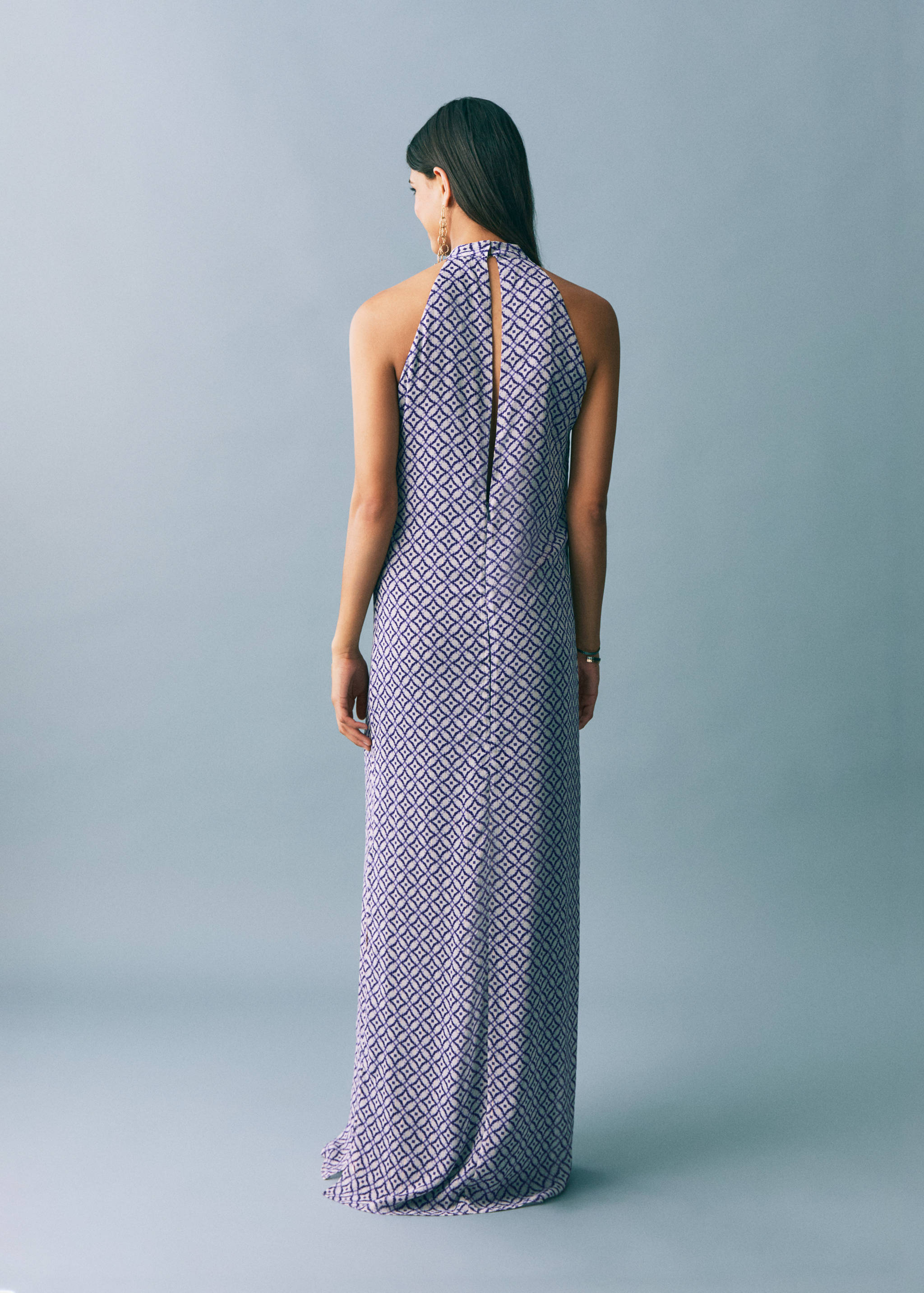 Vestido estampado cuello halter - Reverso del artículo