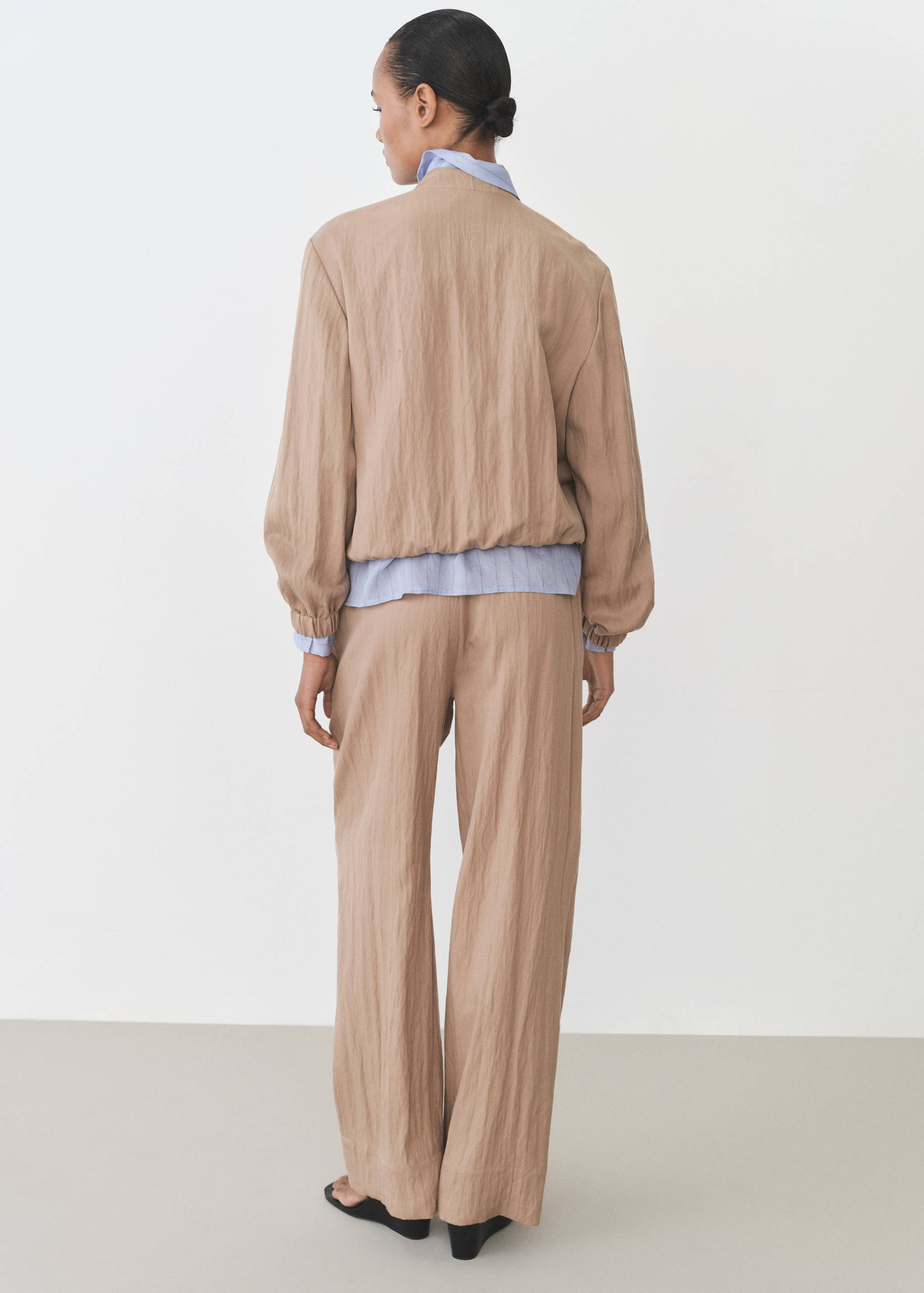 Straight-fit lyocell textured trousers - Reverse of the article