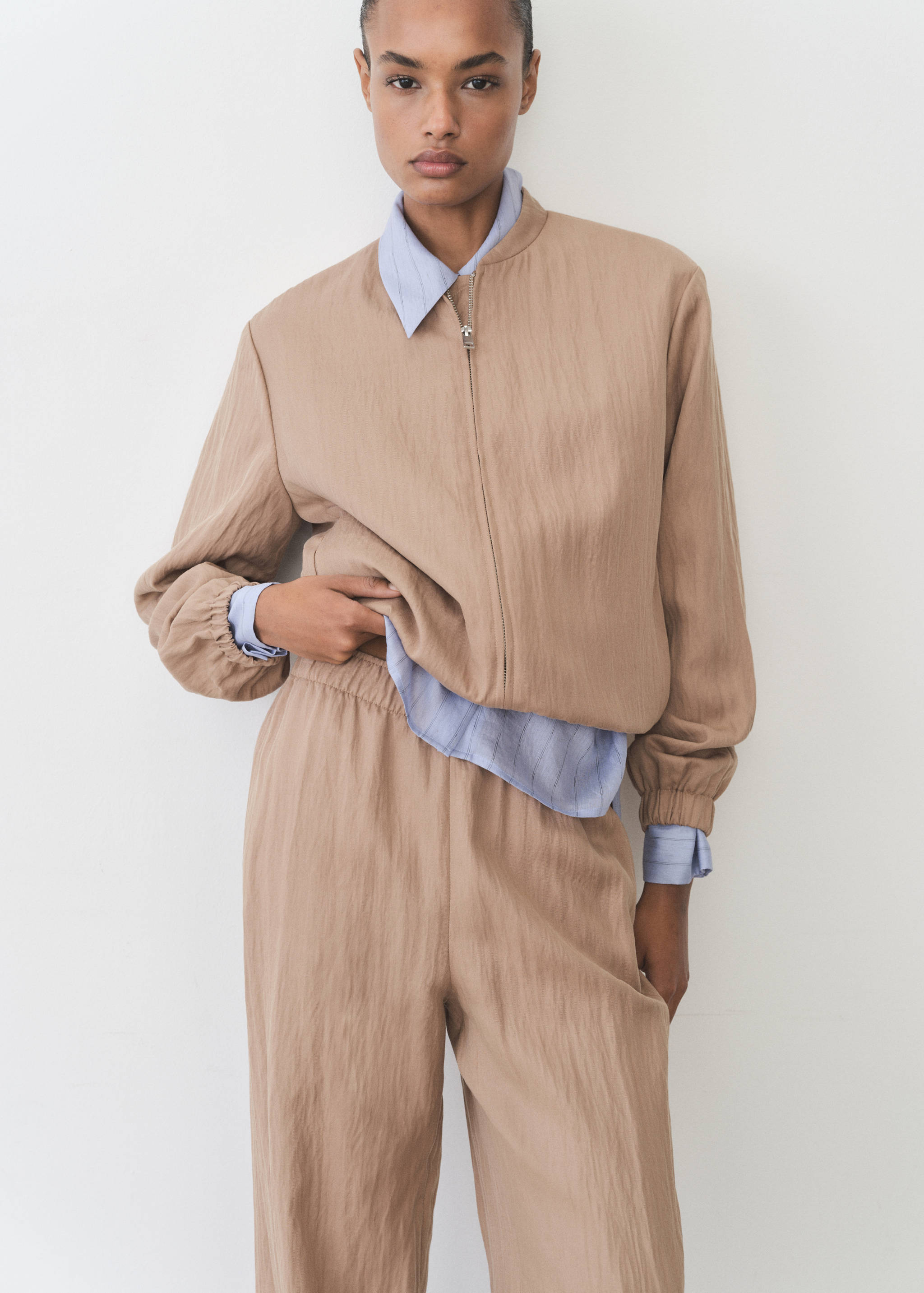 Straight-fit lyocell textured trousers - Details of the article 1