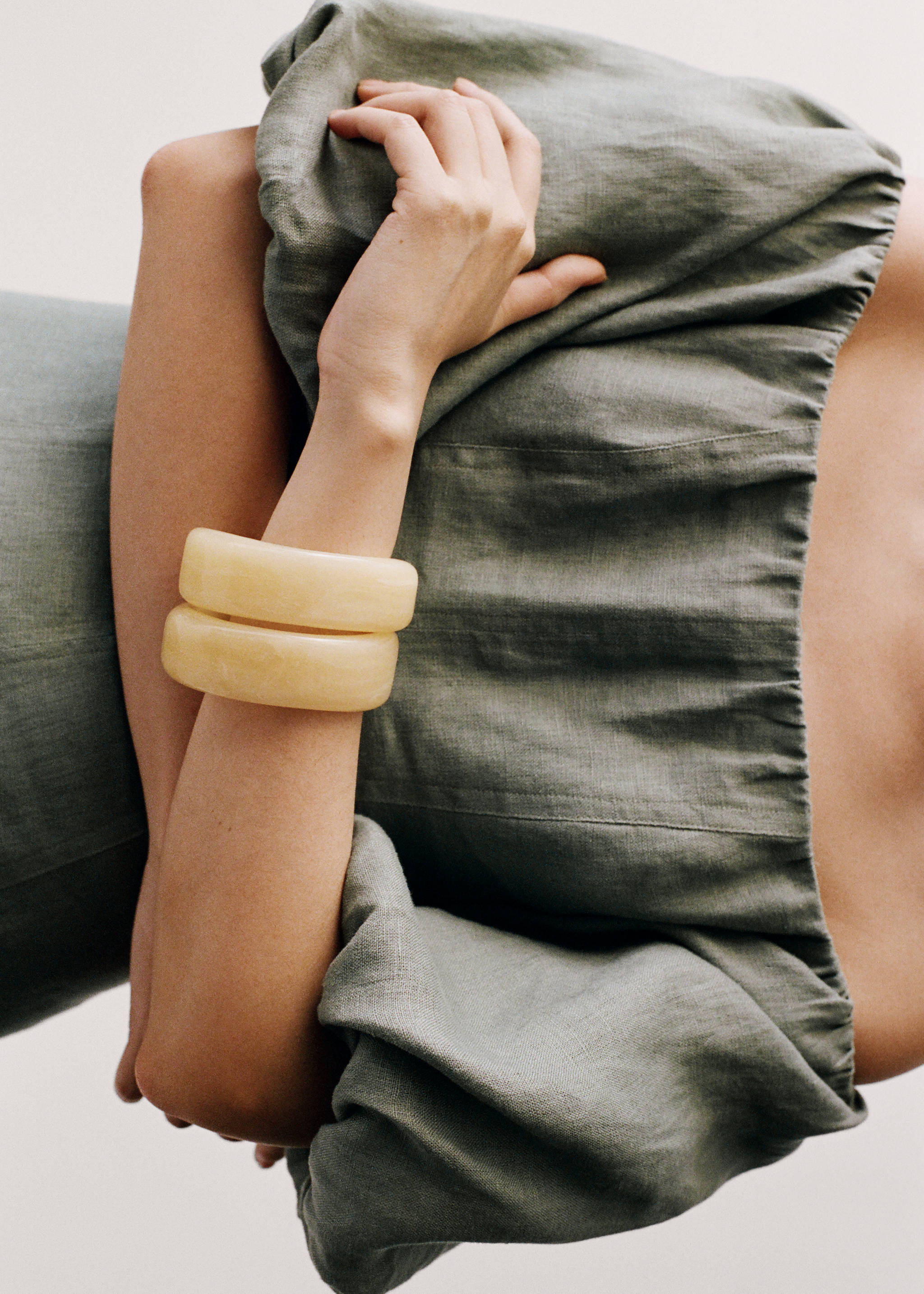 Rochie din in cu mâneci bufante - Detaliu al articolului 6