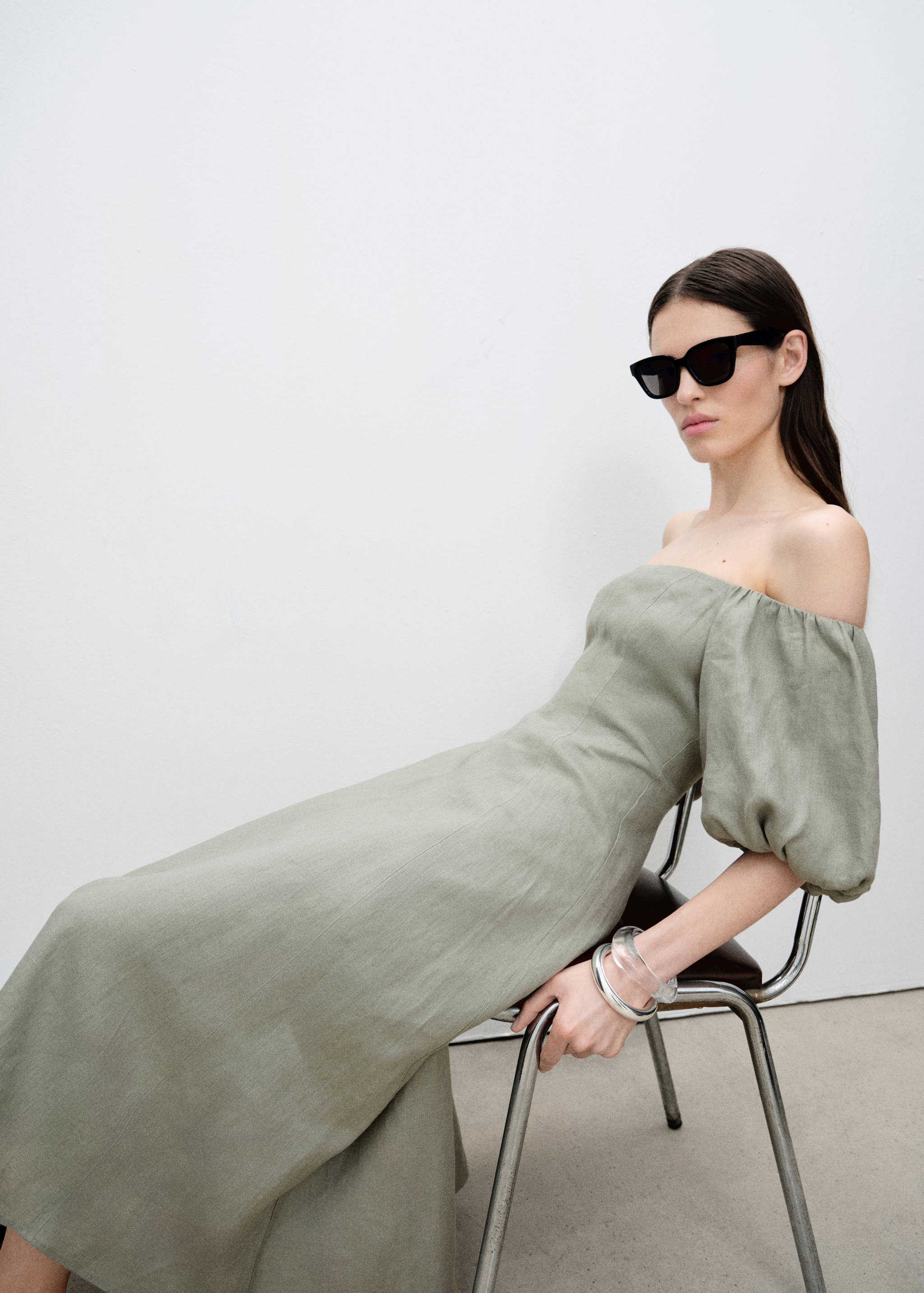 Rochie din in cu mâneci bufante - Detaliu al articolului 2