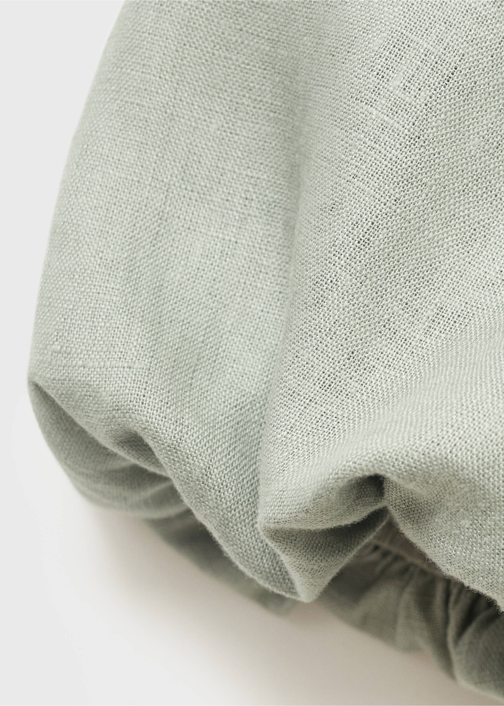 Vestido de linho com mangas abaloadas - Pormenor do artigo 8, Verde. Ref: 87076712-00.