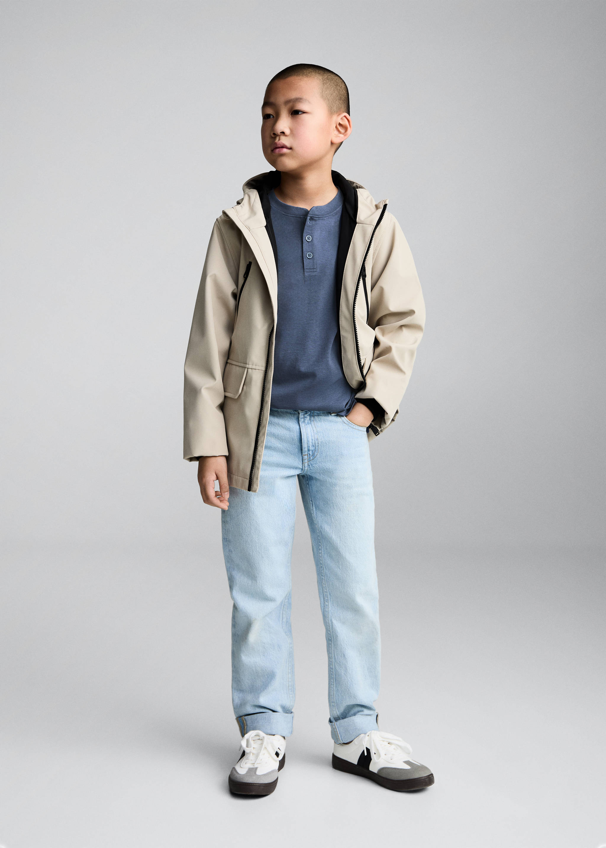 Buttoned cotton T-shirt - Details of the article 2