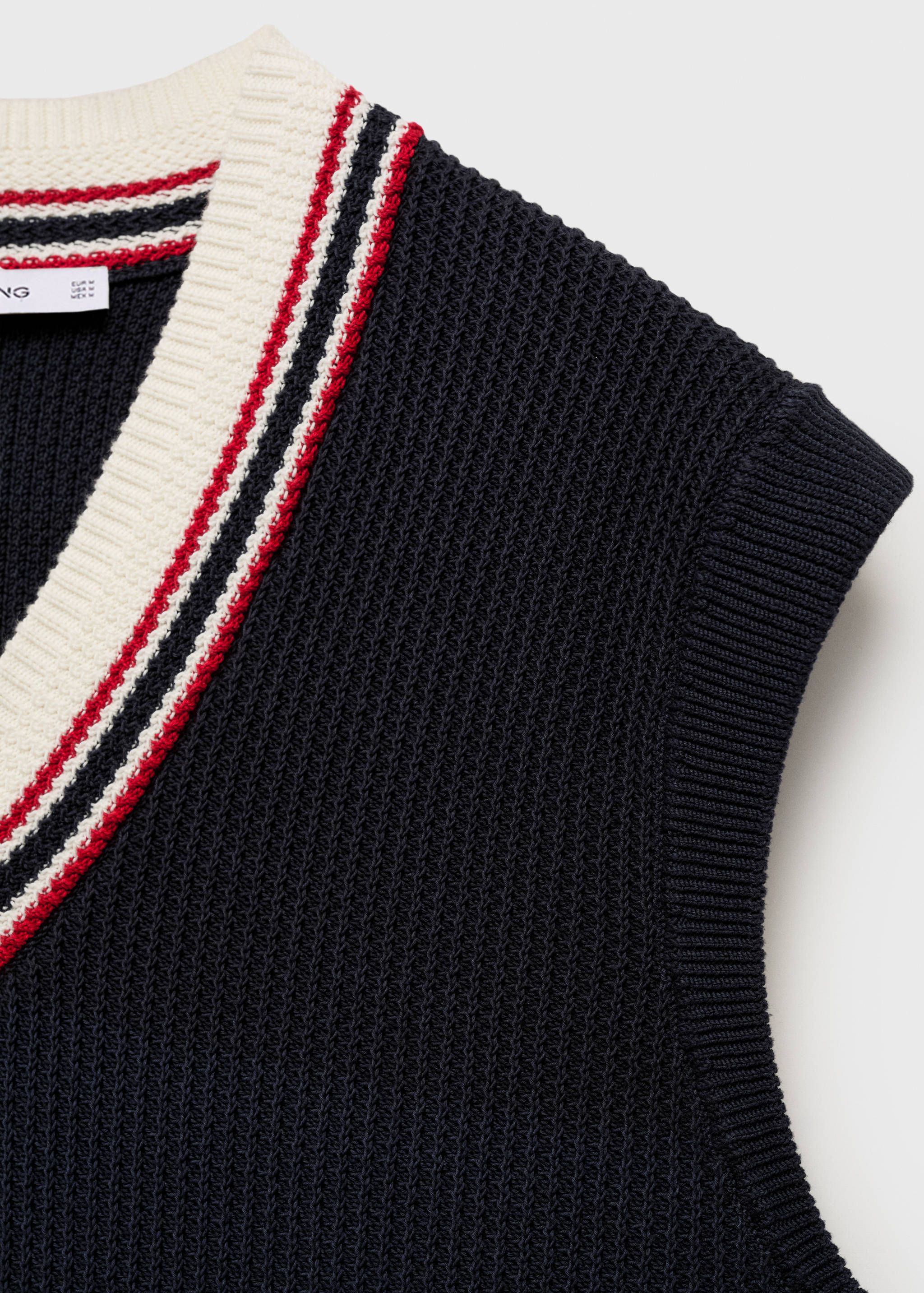 Colete de malha com gola em V - Pormenor do artigo 0