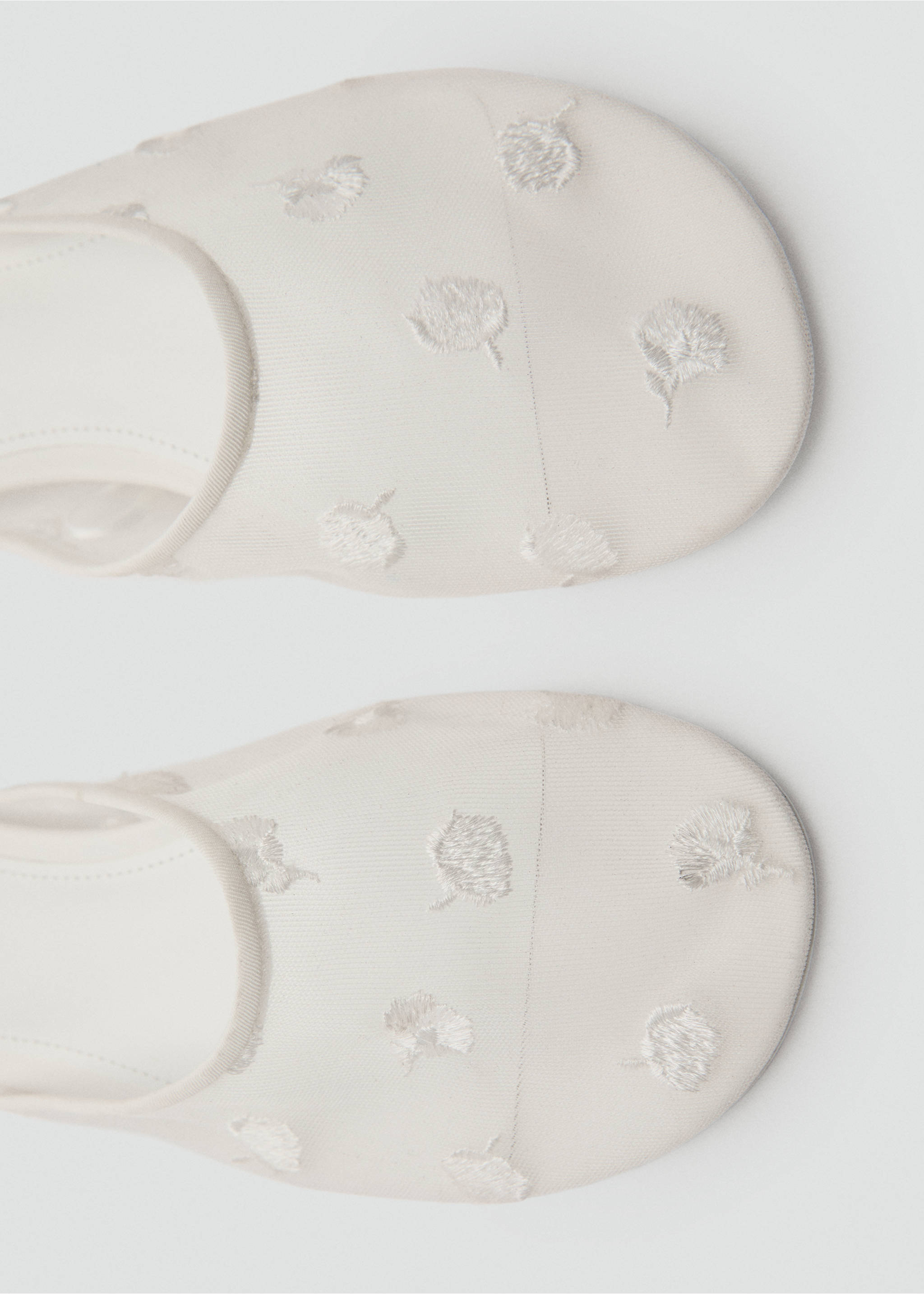 Embroidered mesh shoes - Details of the article 2, White. Ref: 87077163-00.