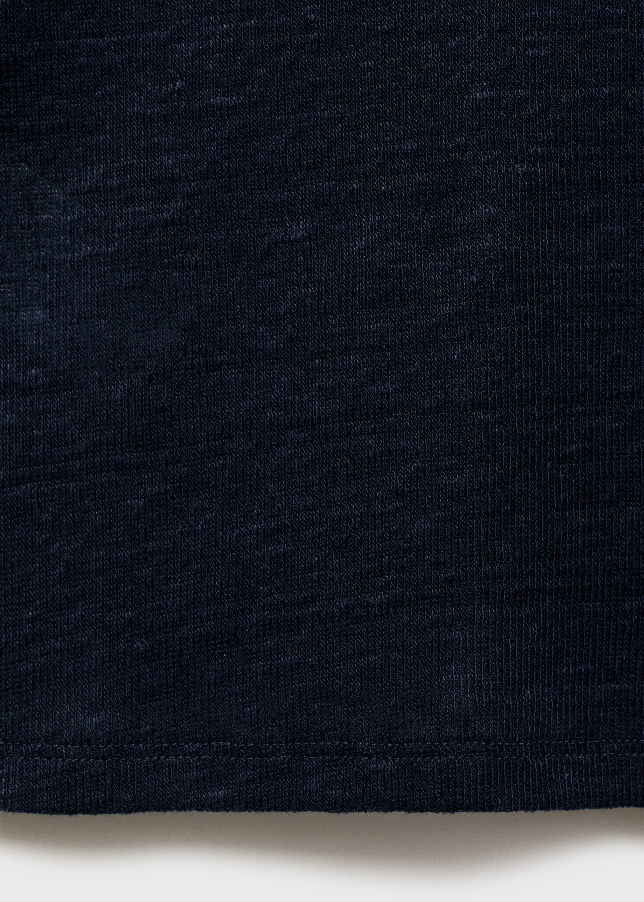 Fitted linen t-shirt - Details of the article 0