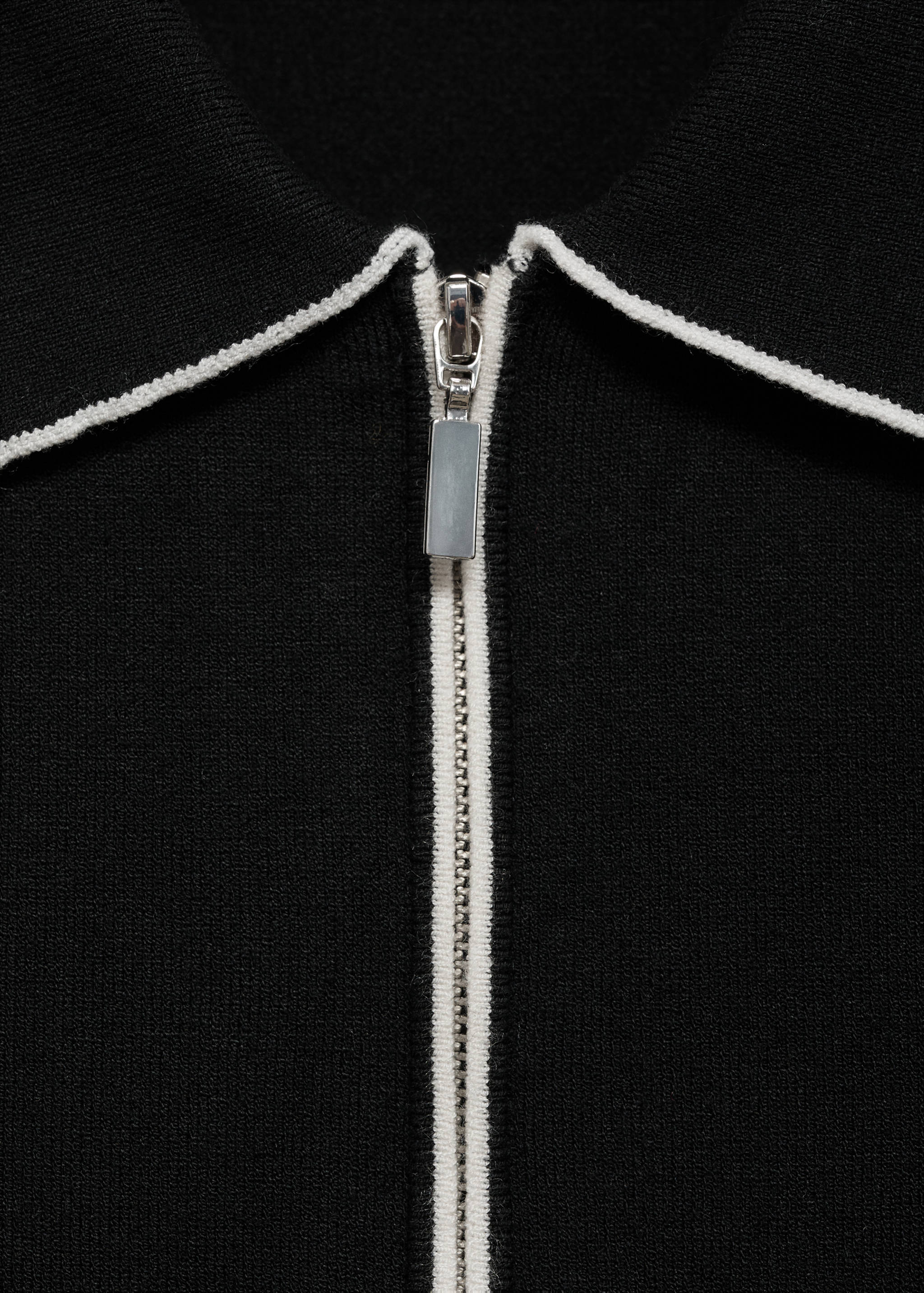 Polo-neck sweater with contrasting trims - Details of the article 8