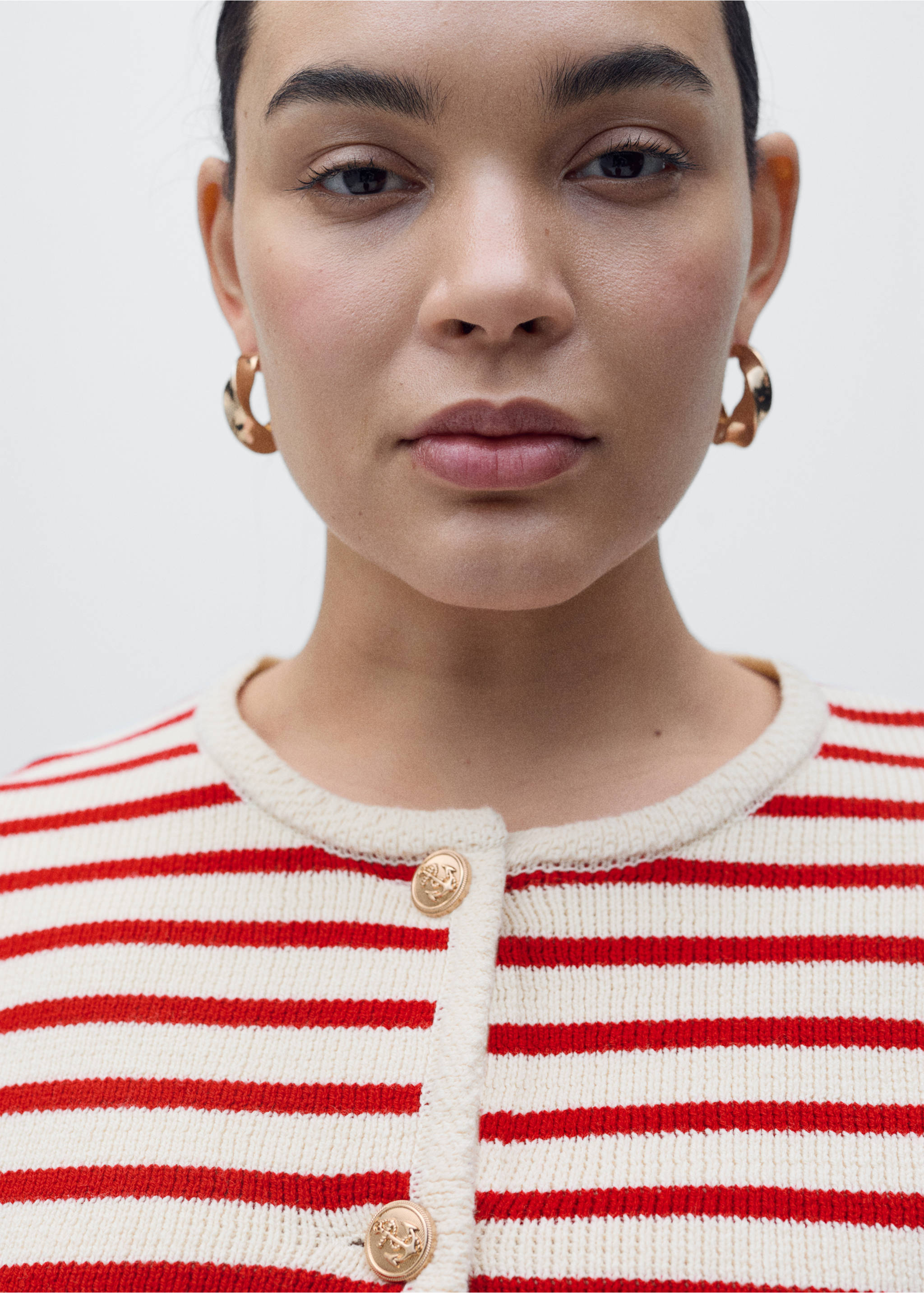 Stripped knit cardigan - Details of the article 4, Red. Ref: 87077179-00.