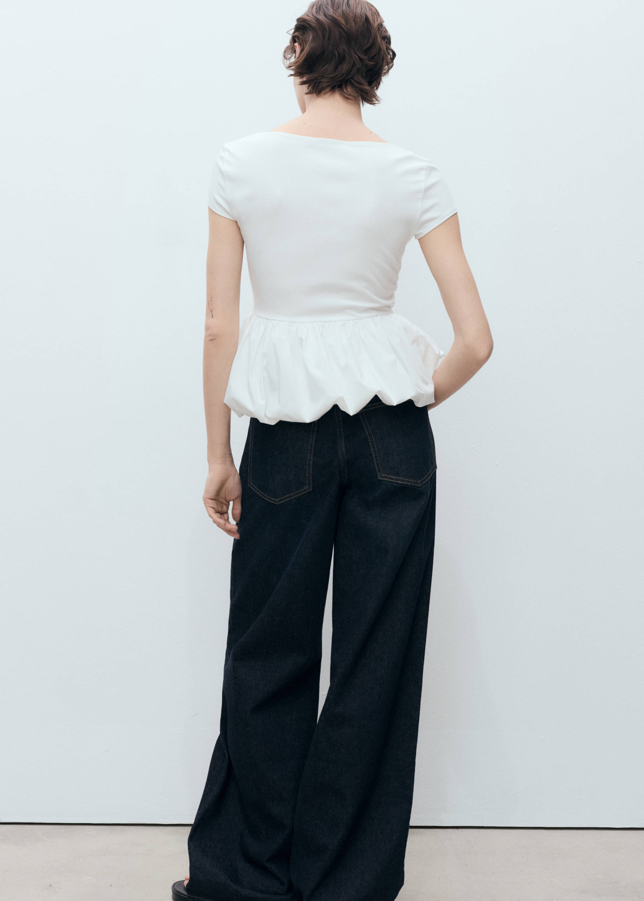 Gerüschtes Kurzarm-Top - Rückseite des Artikels